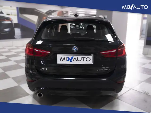 BMW X1 view 4