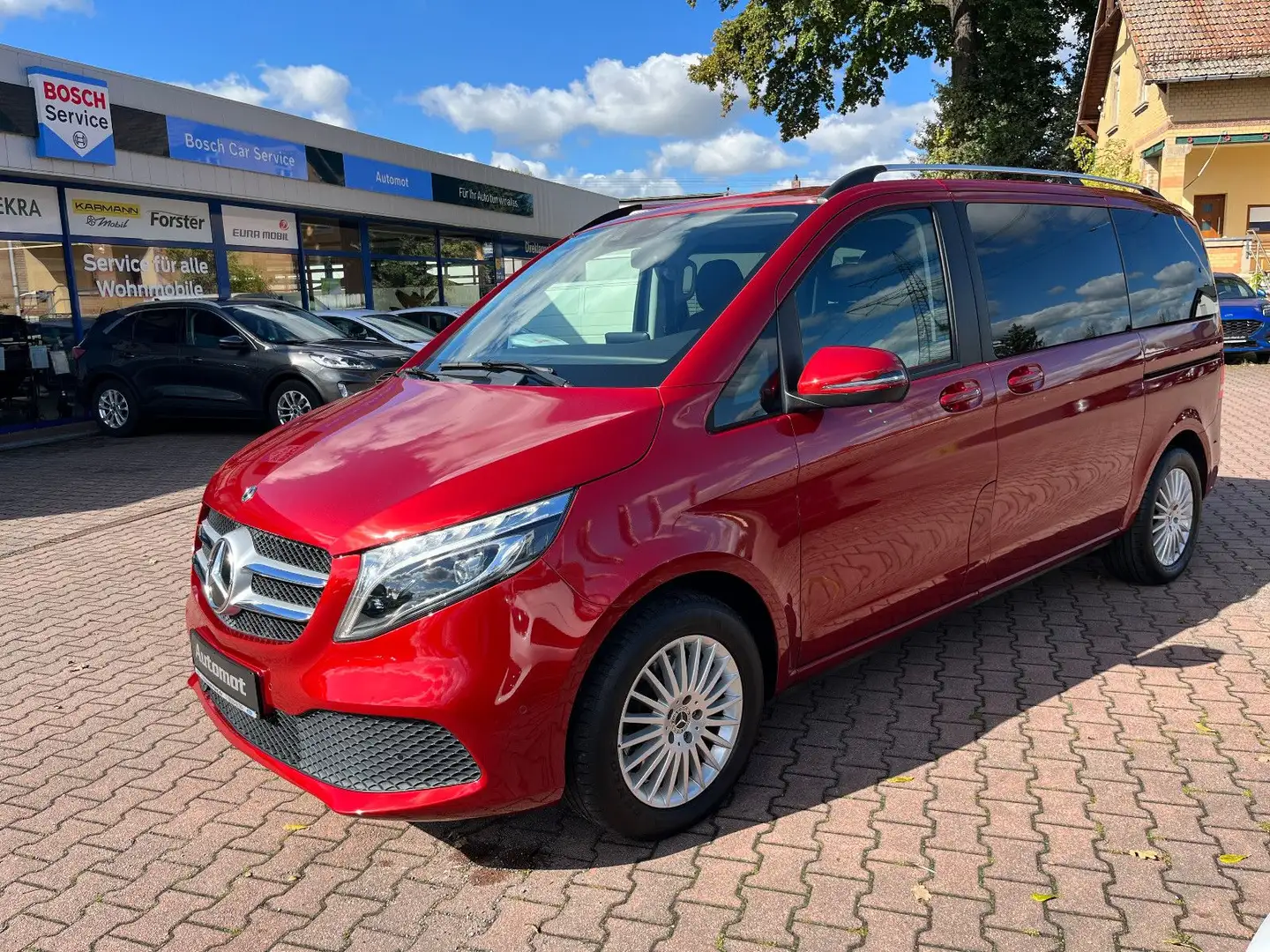Mercedes-Benz V 300 d Edition Kompakt*LED*Navi*DAB*AHK*7-Sitzer Rot - 1