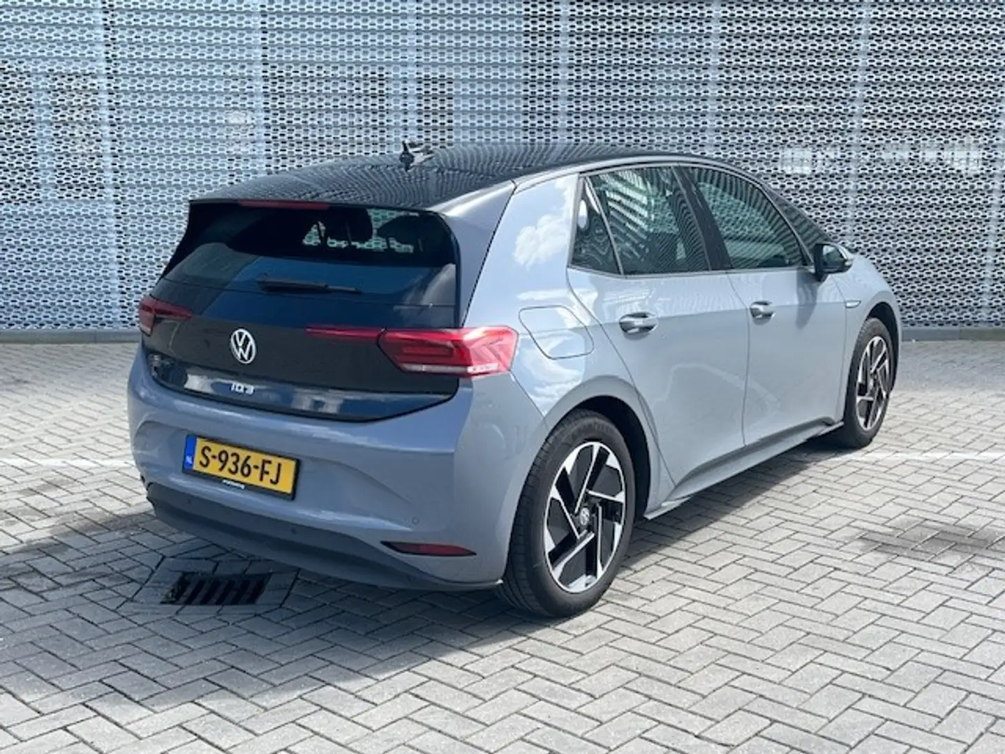 Volkswagen ID.3 Pure 45 kWh Grijs - 2