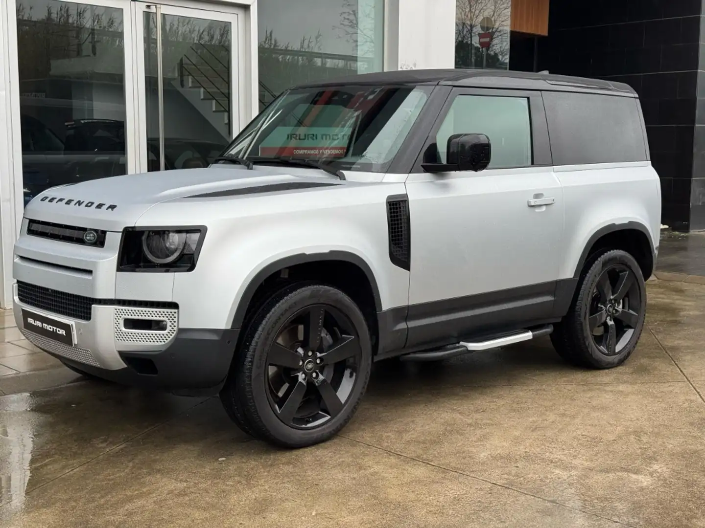 Land Rover Defender 90 3.0D l6 MHEV X-Dynamic SE AWD Aut. 250 Plateado - 2