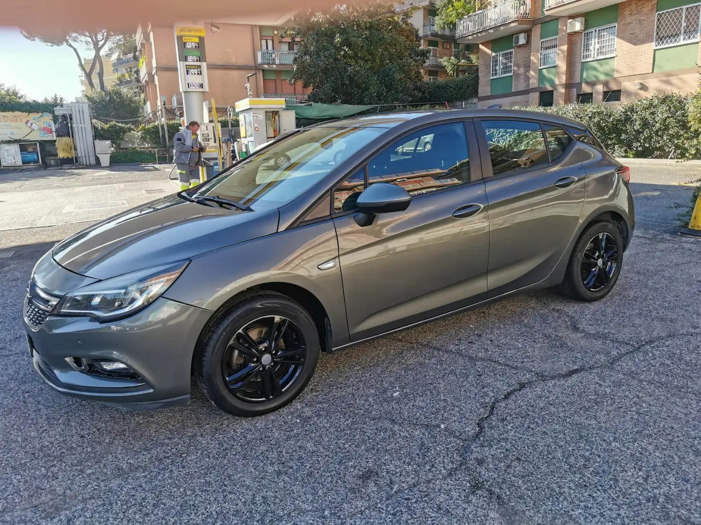 Opel Astra Astra 5p 1.4 Elective 100cv Gris - 2