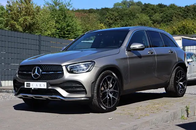 Mercedes-Benz GLC 400 d 4Matic AMG Line *20"*STH*PANO*AHK*RFK*
