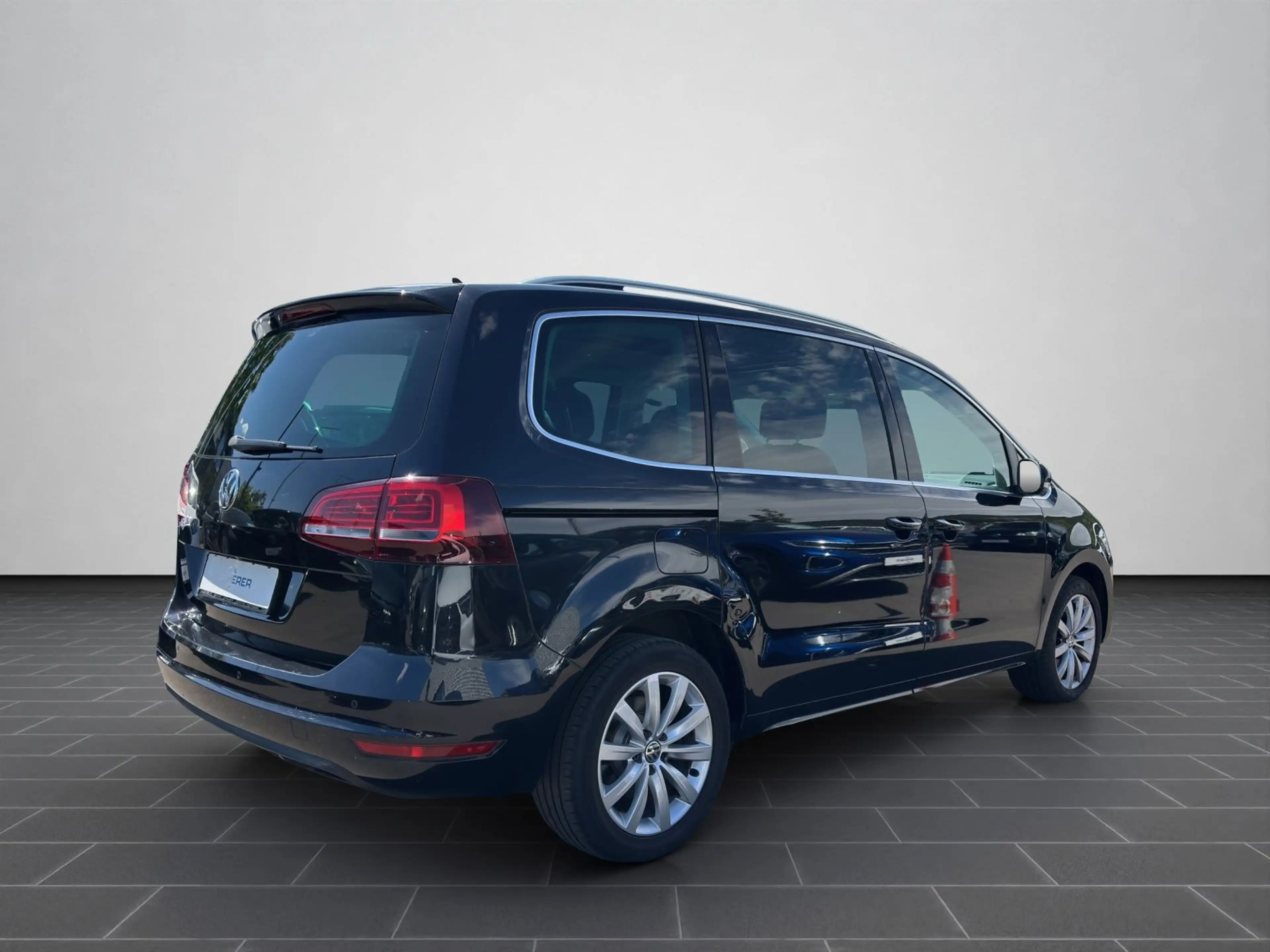Volkswagen Sharan Highline 1.4 TSI PANO KAMERA NAVI SHZ — photo 2