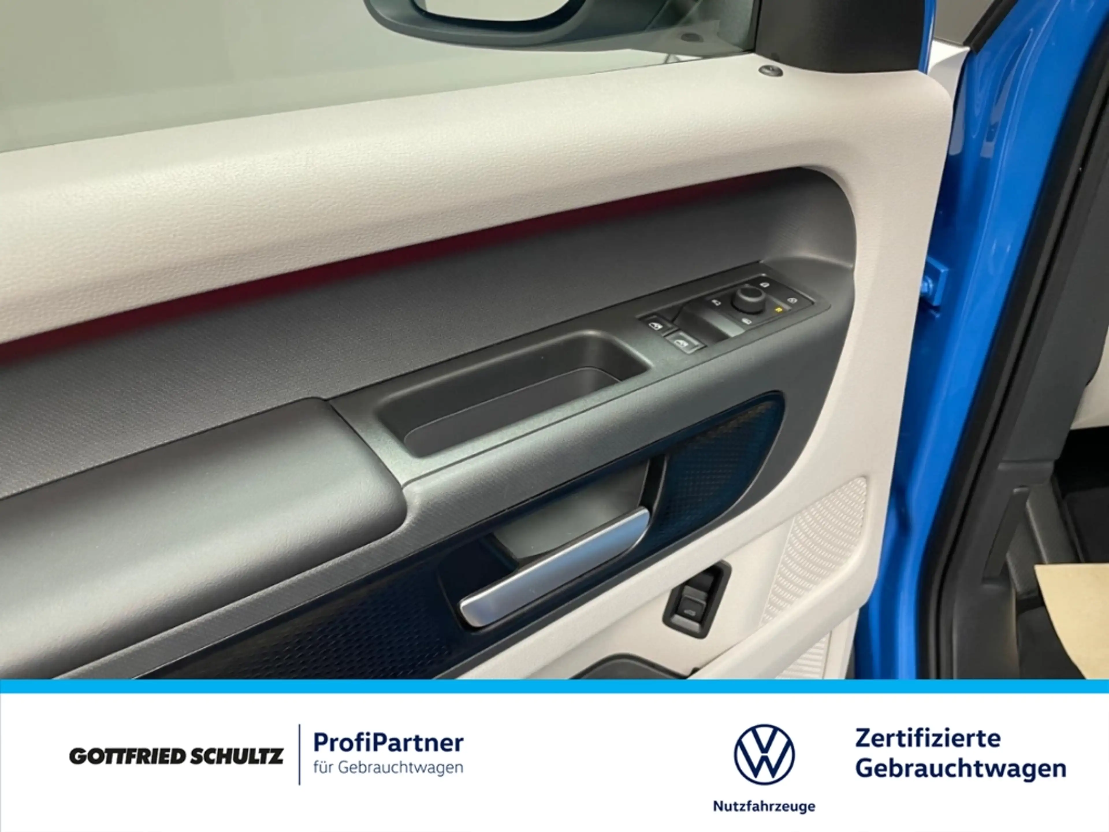 Volkswagen ID. Buzz AHK Kamera IQ.Light Head-Up — photo 13