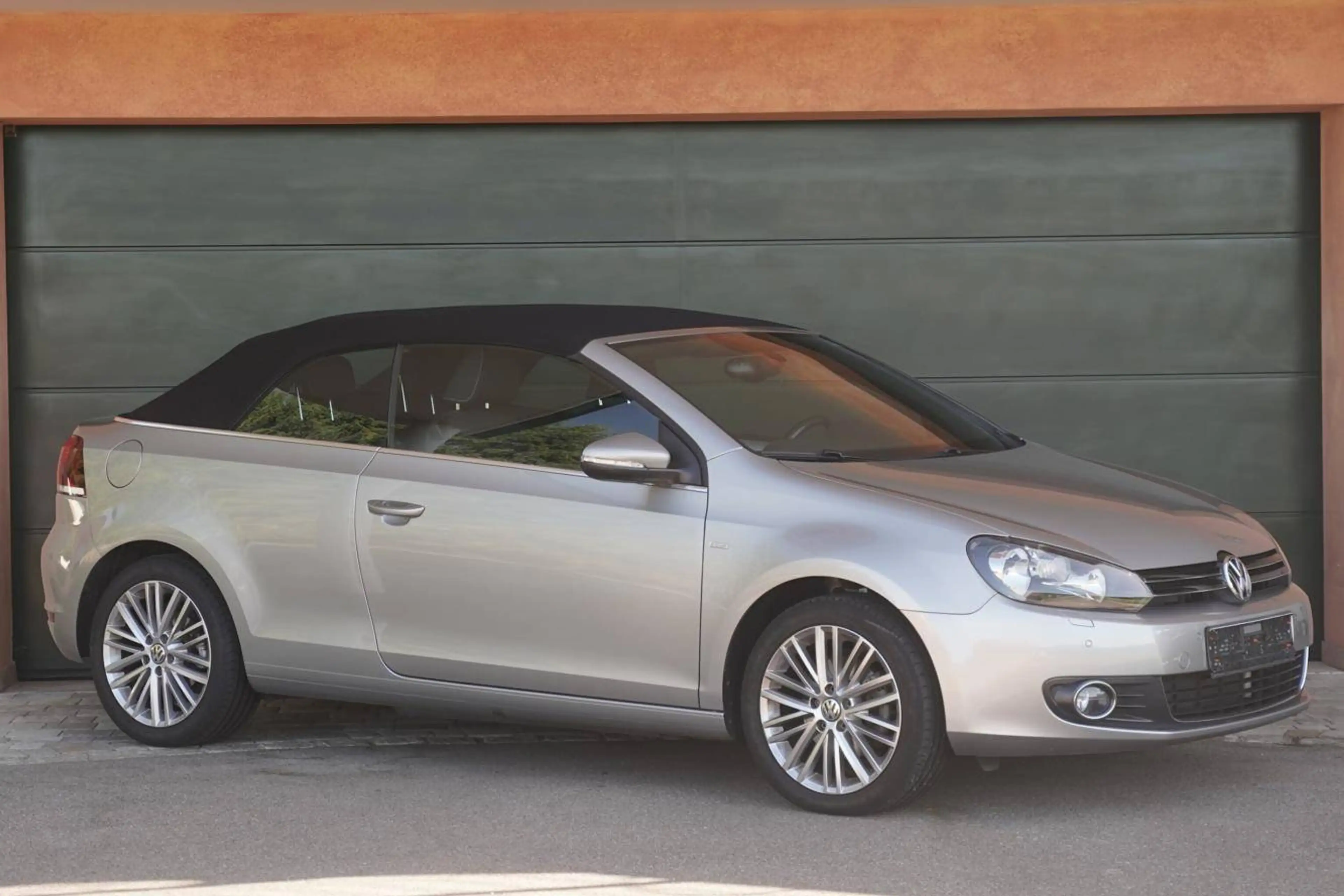 Volkswagen Golf Cabriolet Golf VI Cabrio Cabrio 1.4 TSI Cup — photo 3