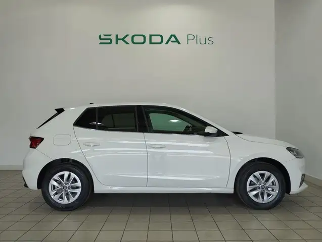Skoda Fabia view 3