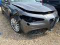 Alfa Romeo Giulia Giulia 2.2 JTD 180 Lusso Q4 / ET714 Gris - thumbnail 11