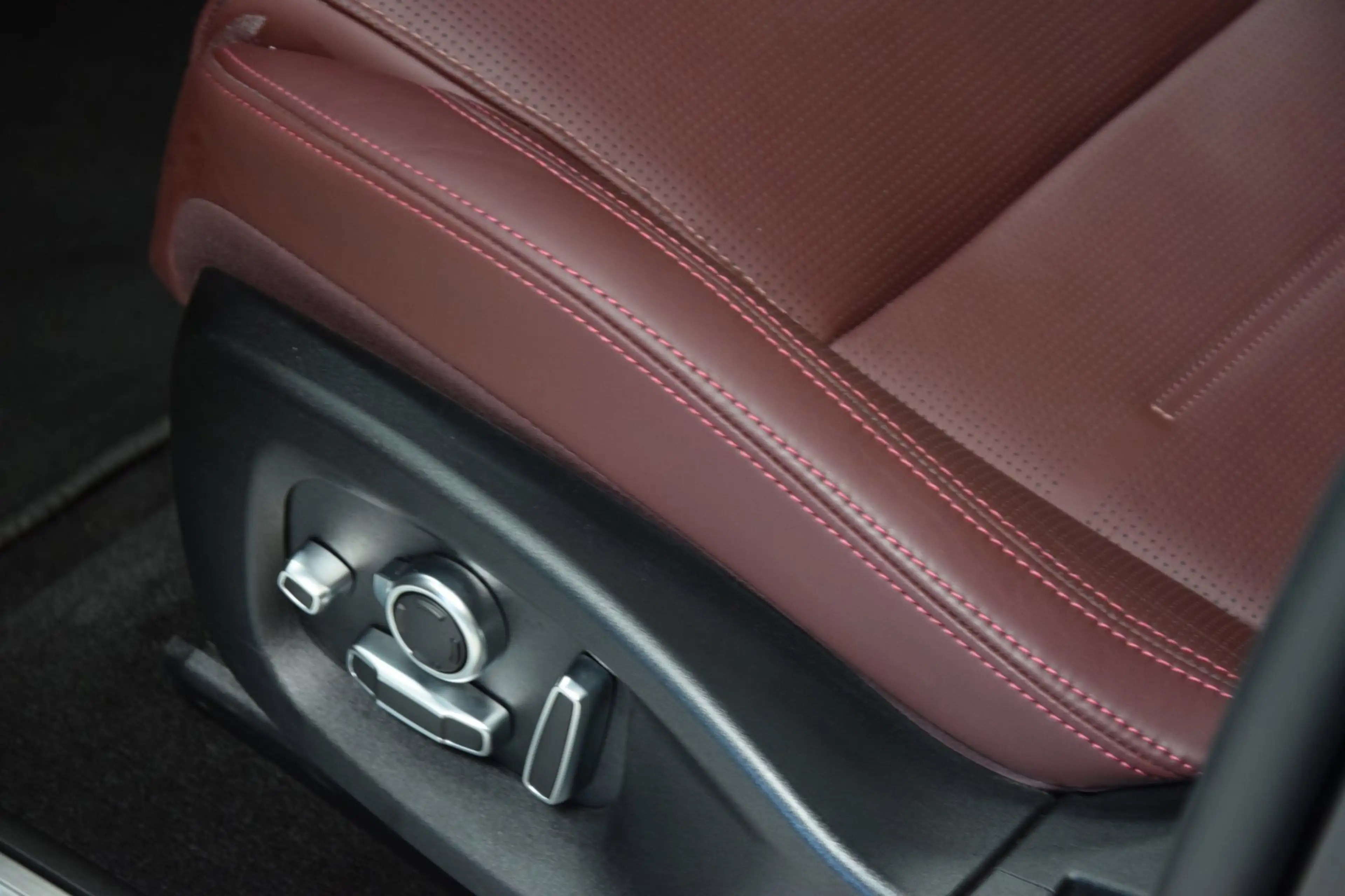 Jaguar E-Pace 1.5 P270e R-Dynamic HSE Navi|Leder|1e Eig|Dealer O — photo 12
