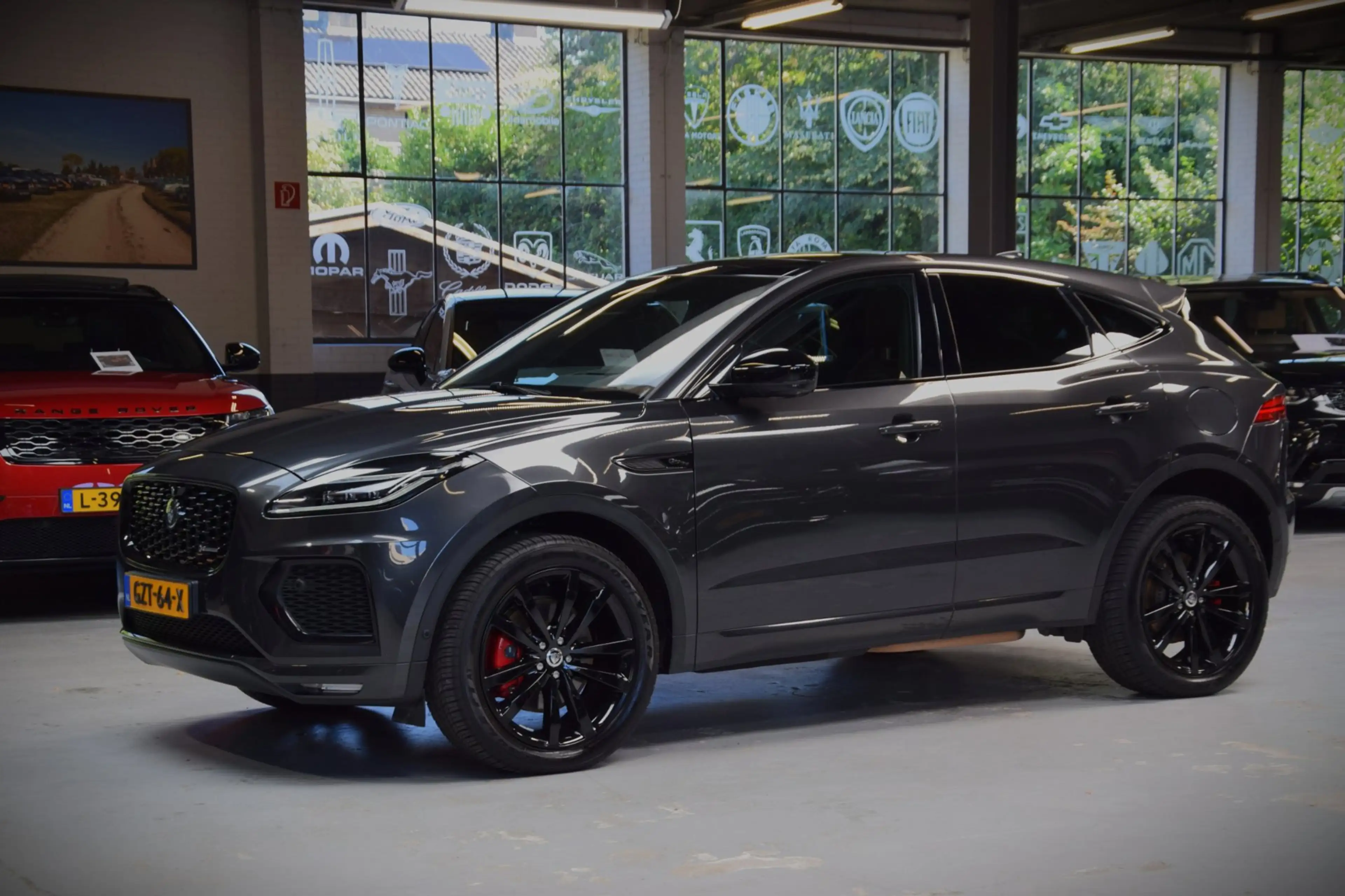 Jaguar E-Pace 1.5 P270e R-Dynamic HSE Navi|Leder|1e Eig|Dealer O — photo 4