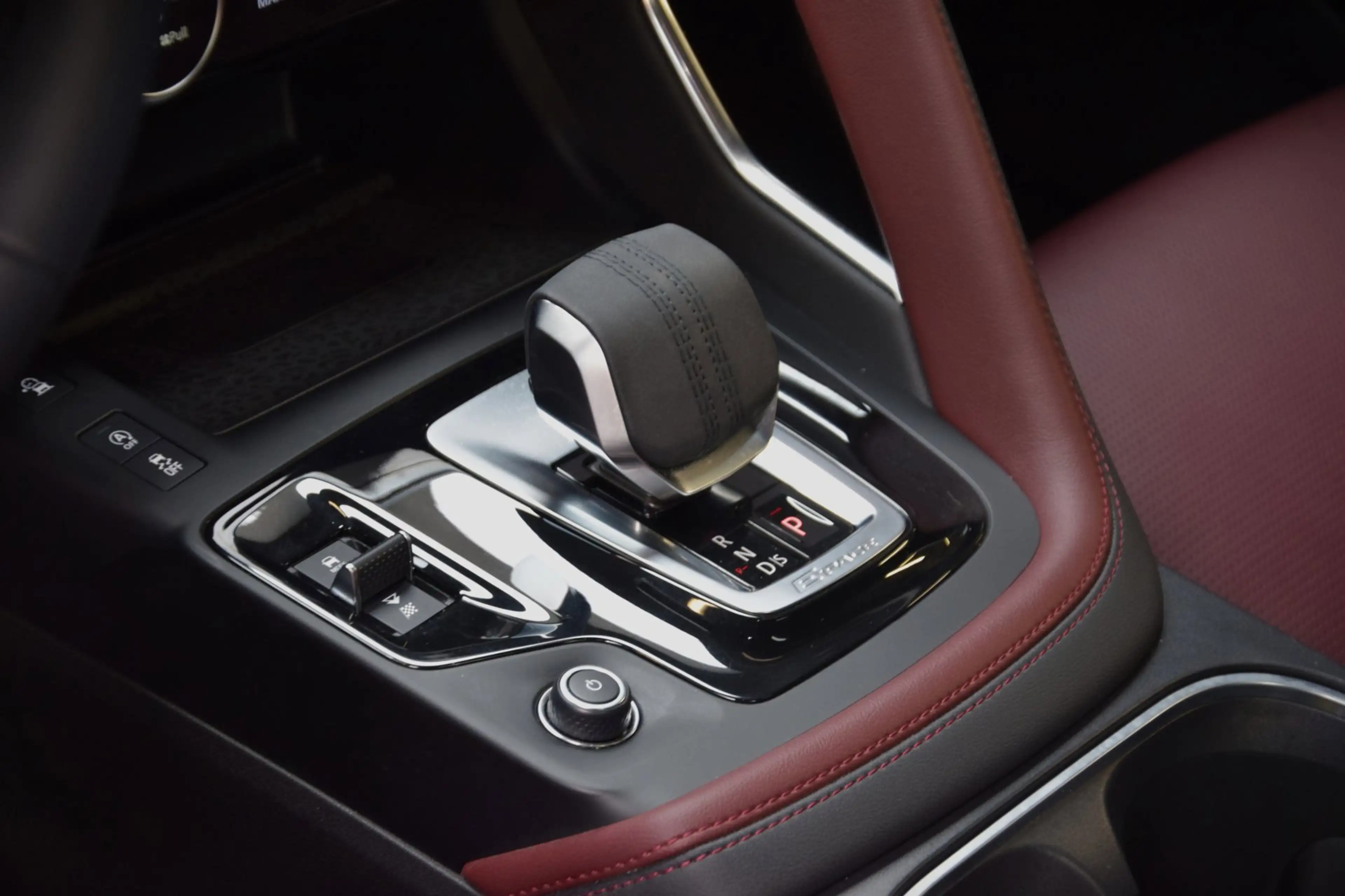 Jaguar E-Pace 1.5 P270e R-Dynamic HSE Navi|Leder|1e Eig|Dealer O — photo 9