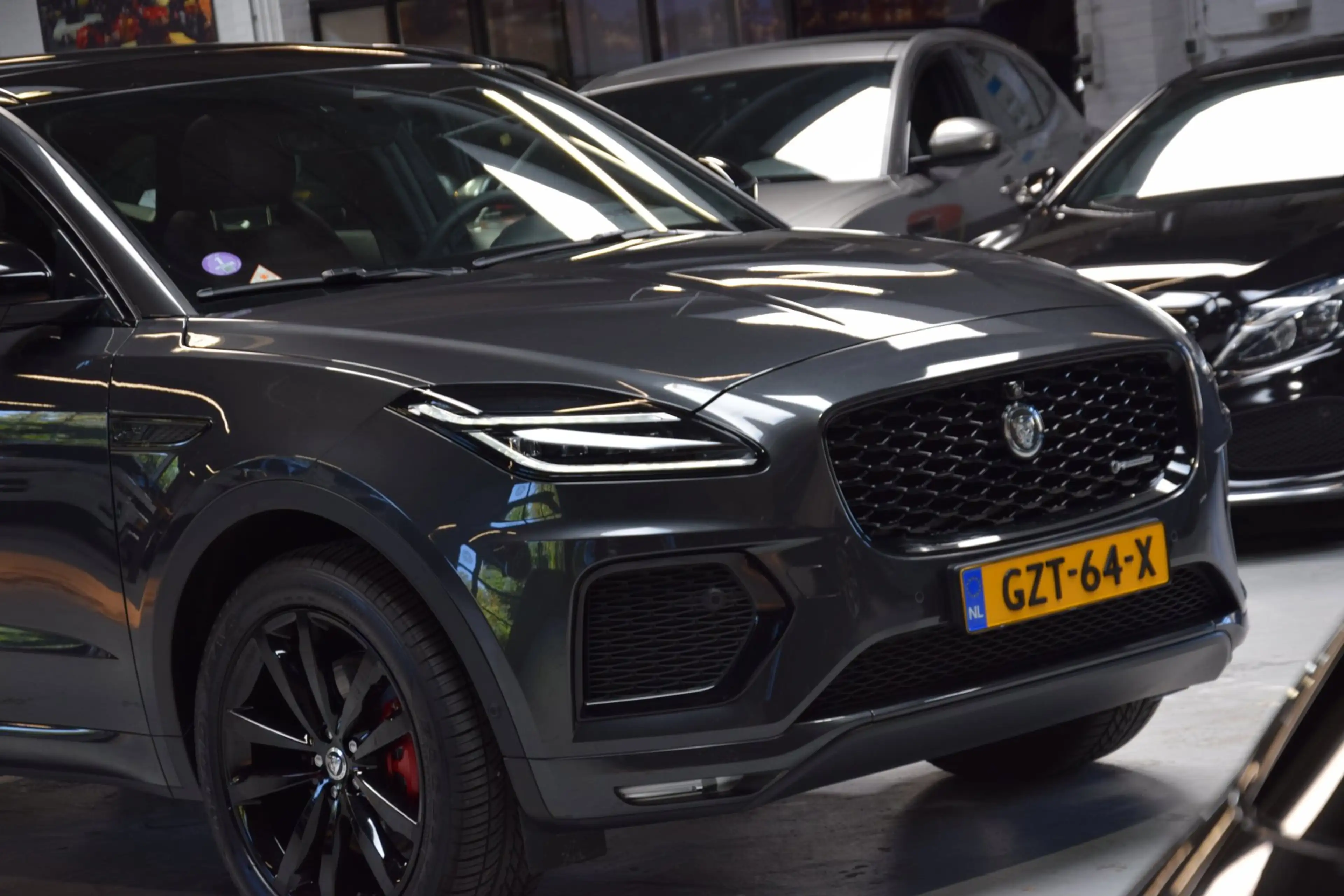 Jaguar E-Pace 1.5 P270e R-Dynamic HSE Navi|Leder|1e Eig|Dealer O — photo 16