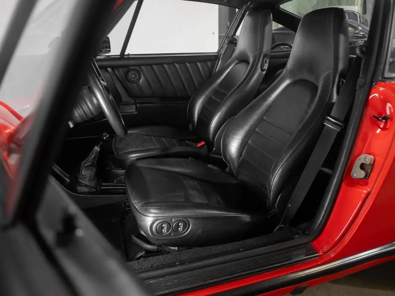 Porsche 911 3.2, foto 12