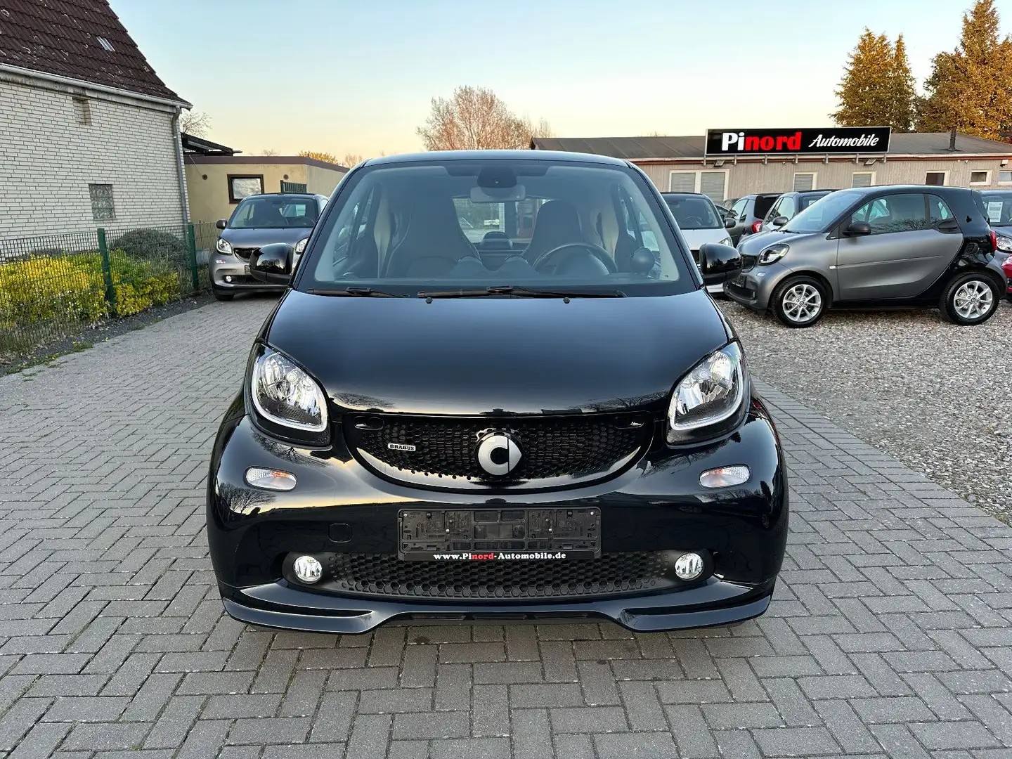 smart forTwo Brabus Xclusive 109PS-LED-NAVI-KAM-JBL Negro - 2