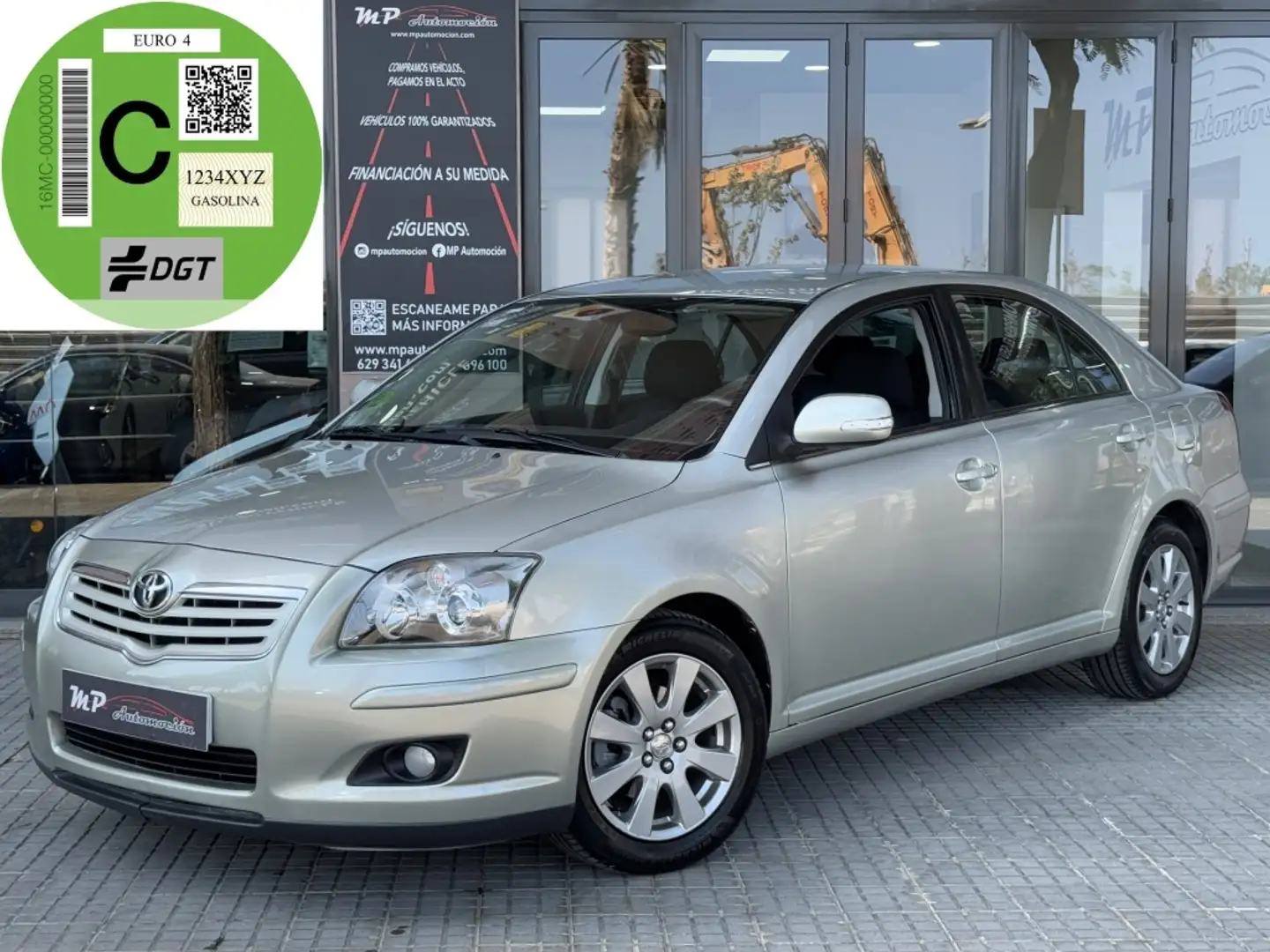 Toyota Avensis 1.8 Sol Plateado - 1