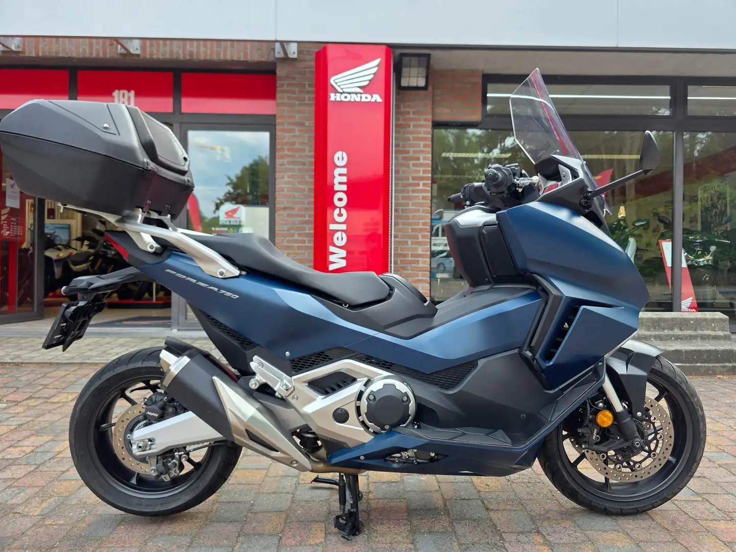 Honda Forza 750 DCT Bleu - 1
