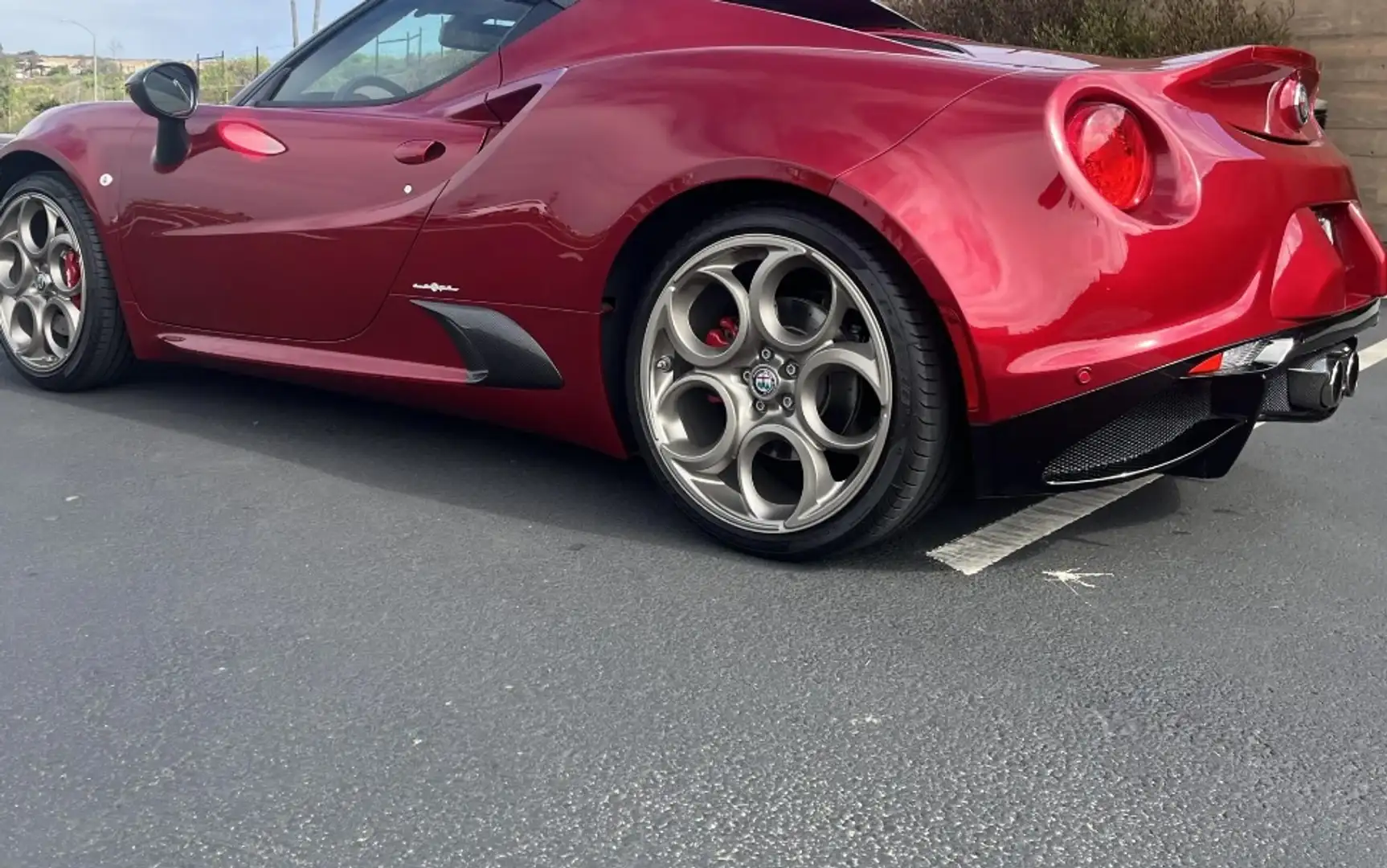Alfa Romeo 4C Spider 33 Stradale Tributo Rouge - 1