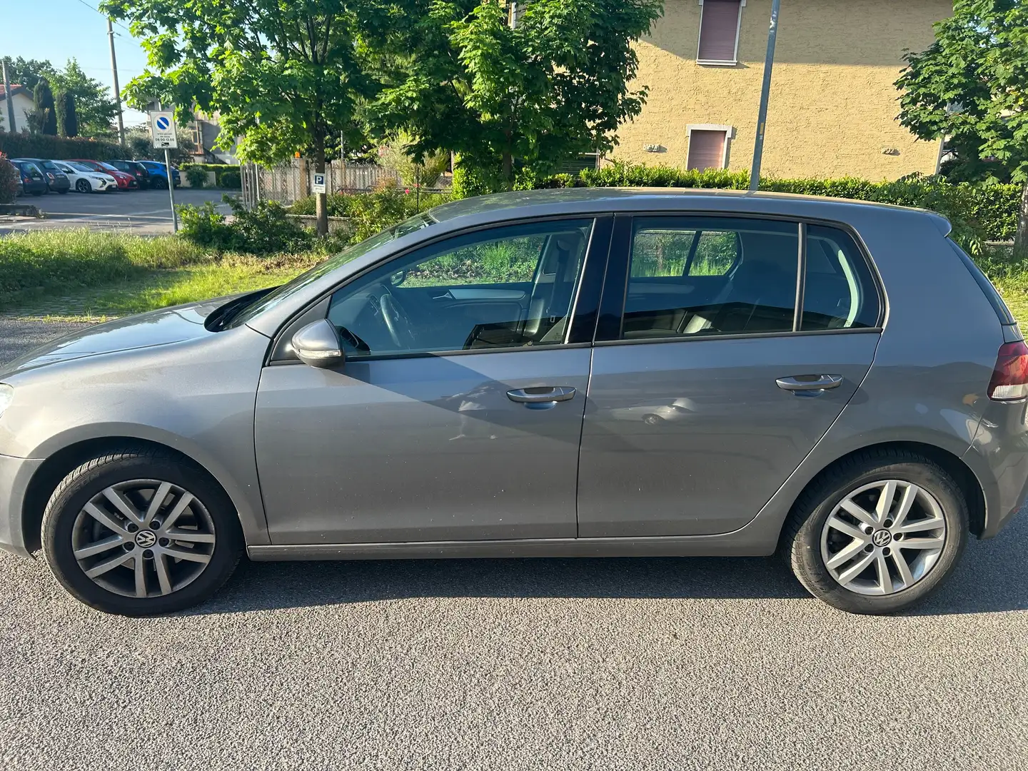Volkswagen Golf Golf VI 2008 3p 2.0 tdi Highline 140cv Grigio - 2