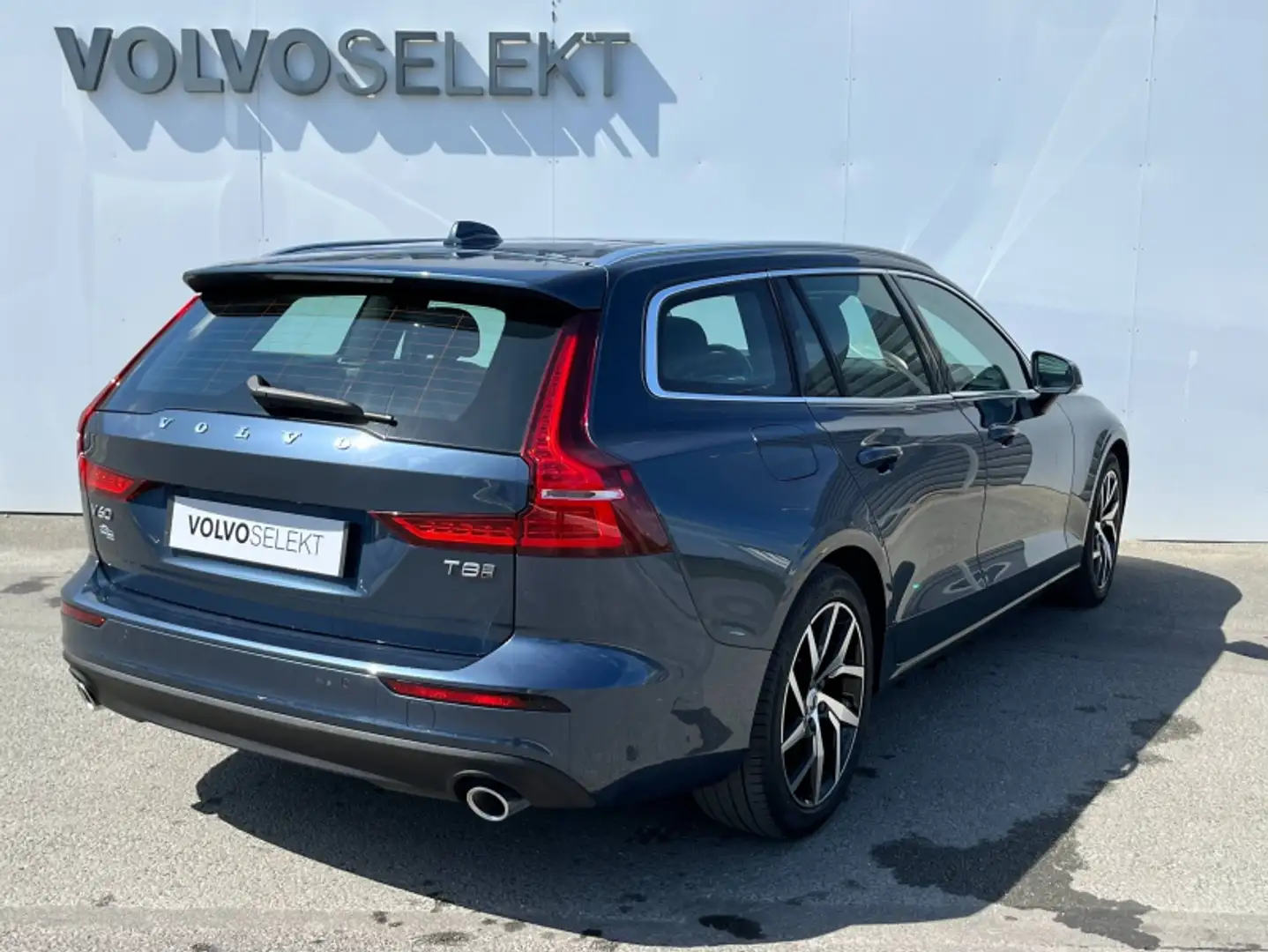 Volvo V60 T8 Twin Engine 303 + 87ch Business Executive Geart - 2