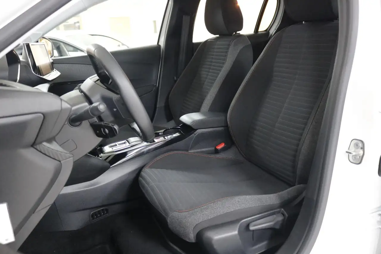 Peugeot E-208 EV Active Pack 50 kWh Clima Carplay Cruise L, миниатюра 4