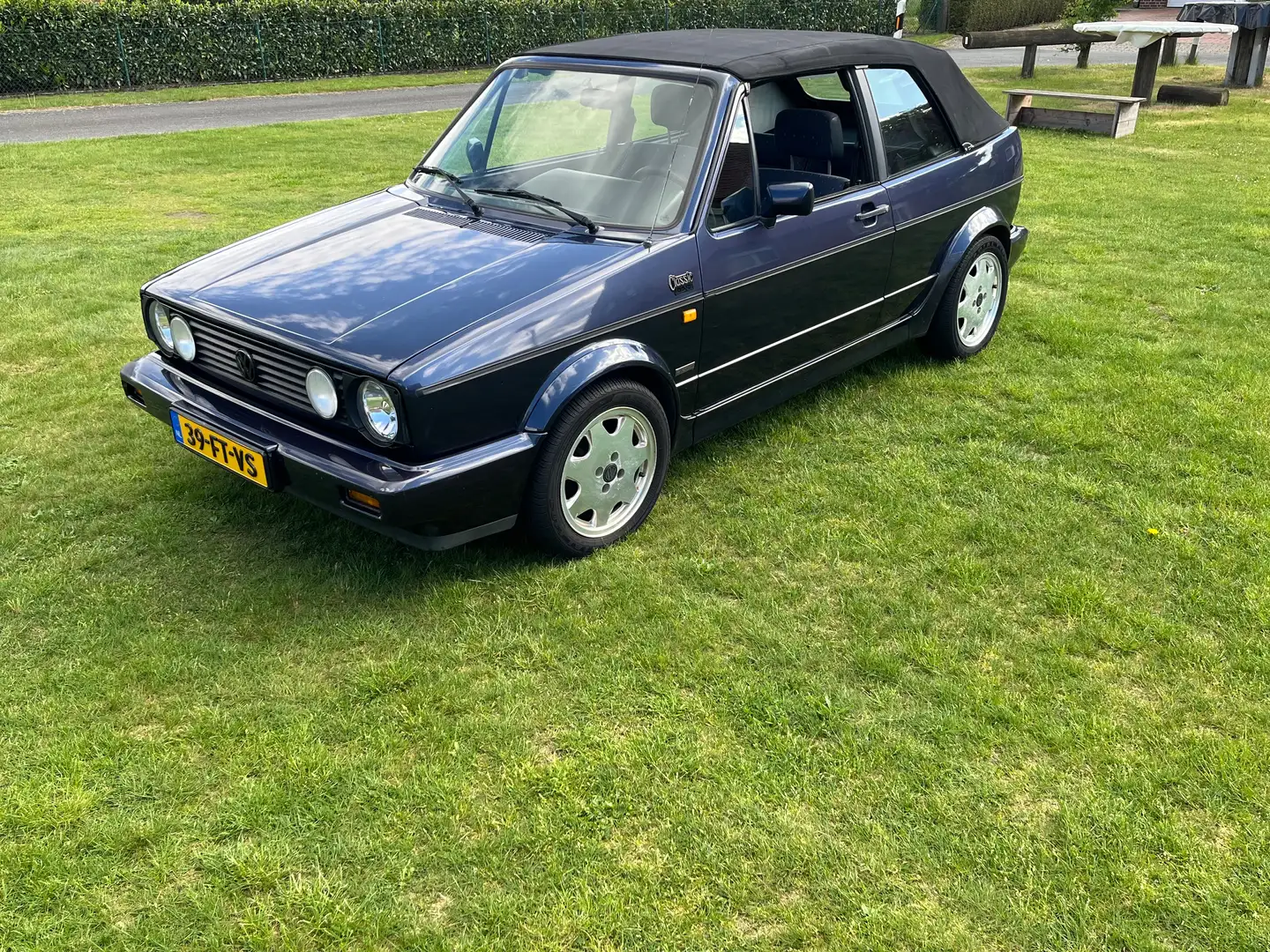 Volkswagen Golf Cabriolet Golf Cabriolet 1.8 i Modrá - 2