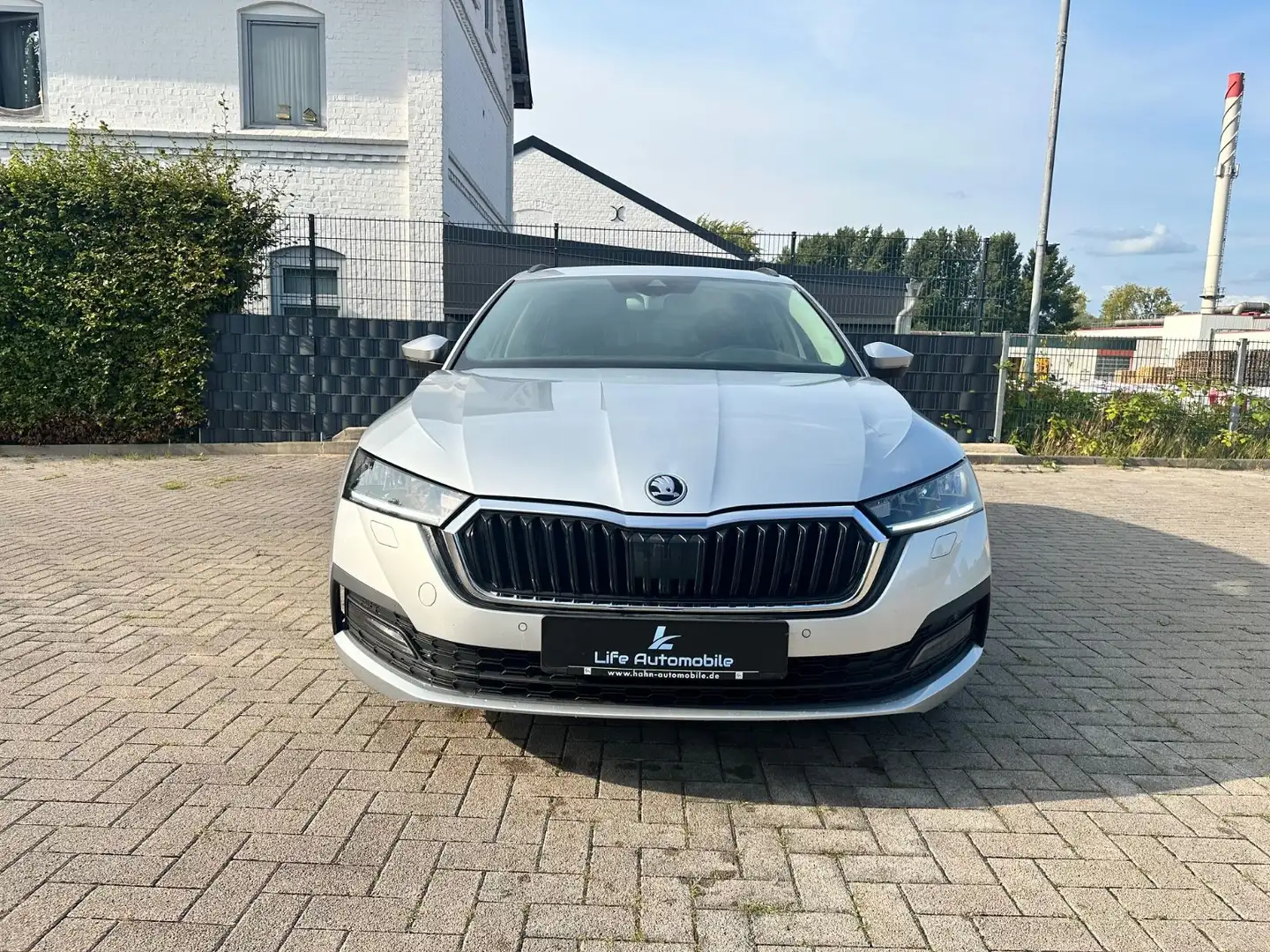 Skoda Octavia 2.0TDI Combi Clever LED*NAV*PANO*KAM*18" Silber - 2