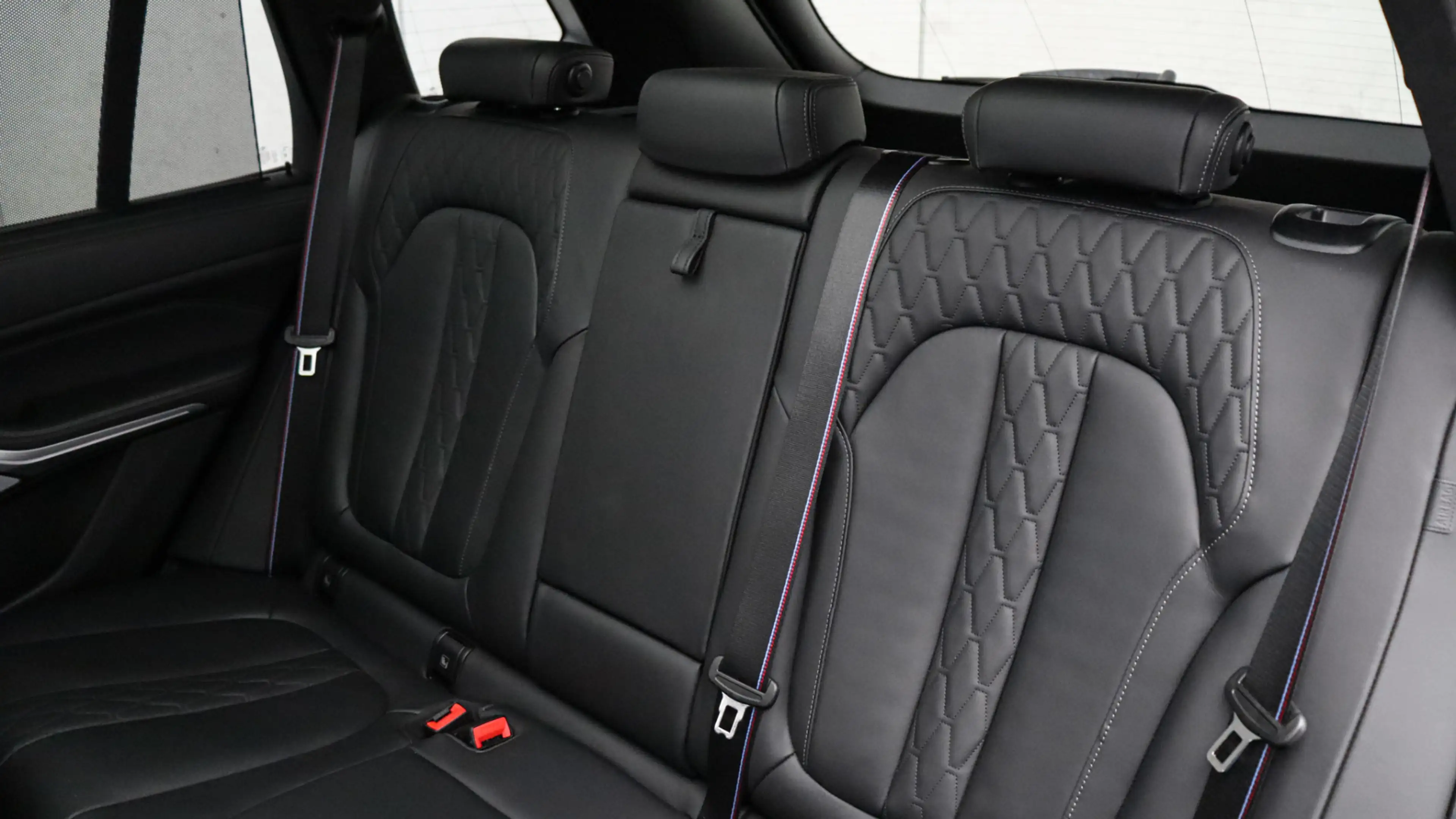 BMW X5 xDrive50e M-Sport Pro | Bowers & Wilkins | Massage — photo 27