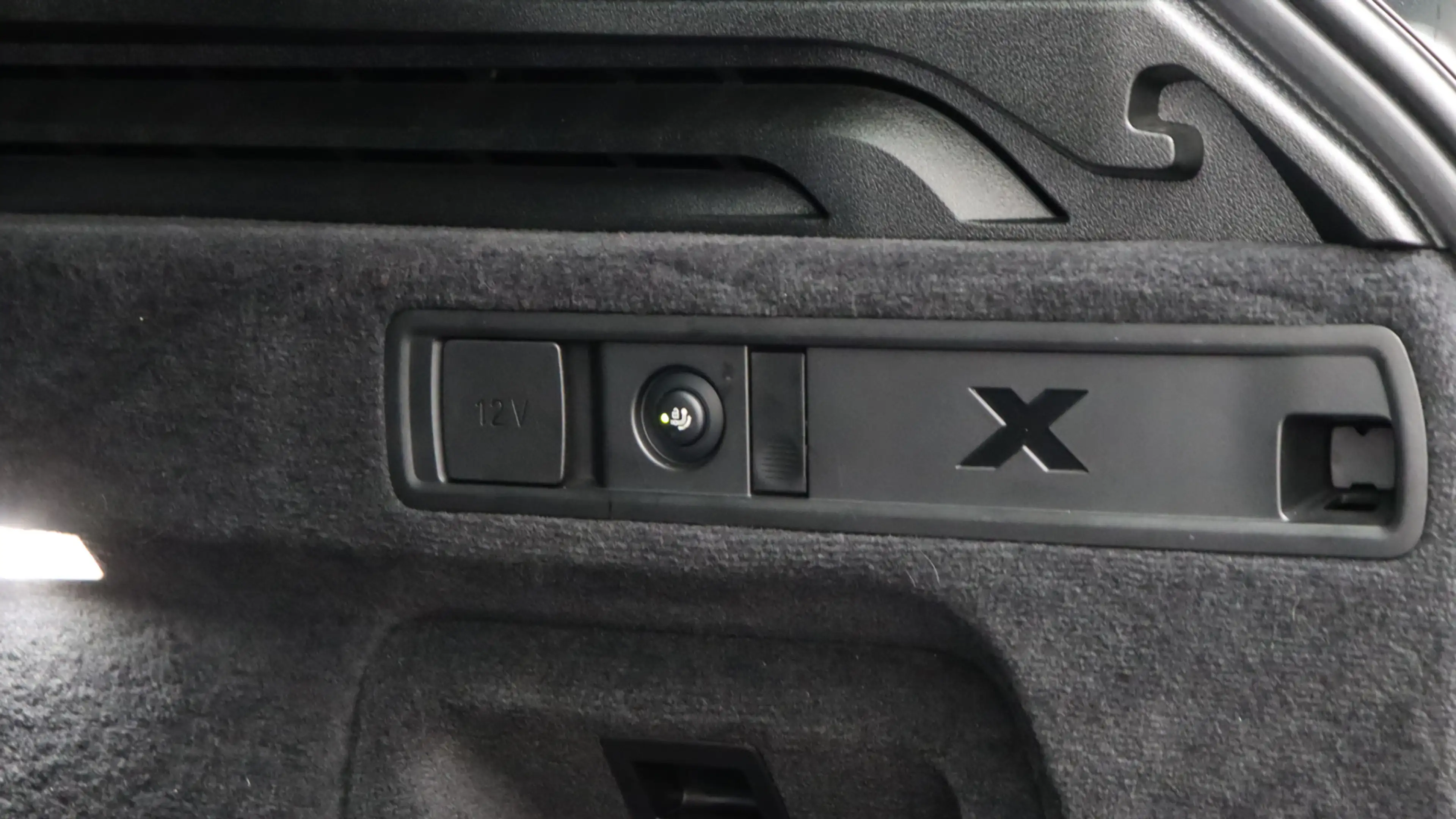 BMW X5 xDrive50e M-Sport Pro | Bowers & Wilkins | Massage — photo 22