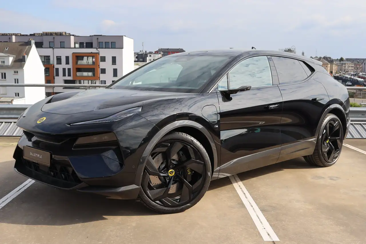 Lotus Eletre 2024