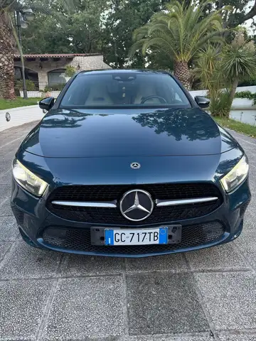 Mercedes-Benz A 200 d Premium night edition auto