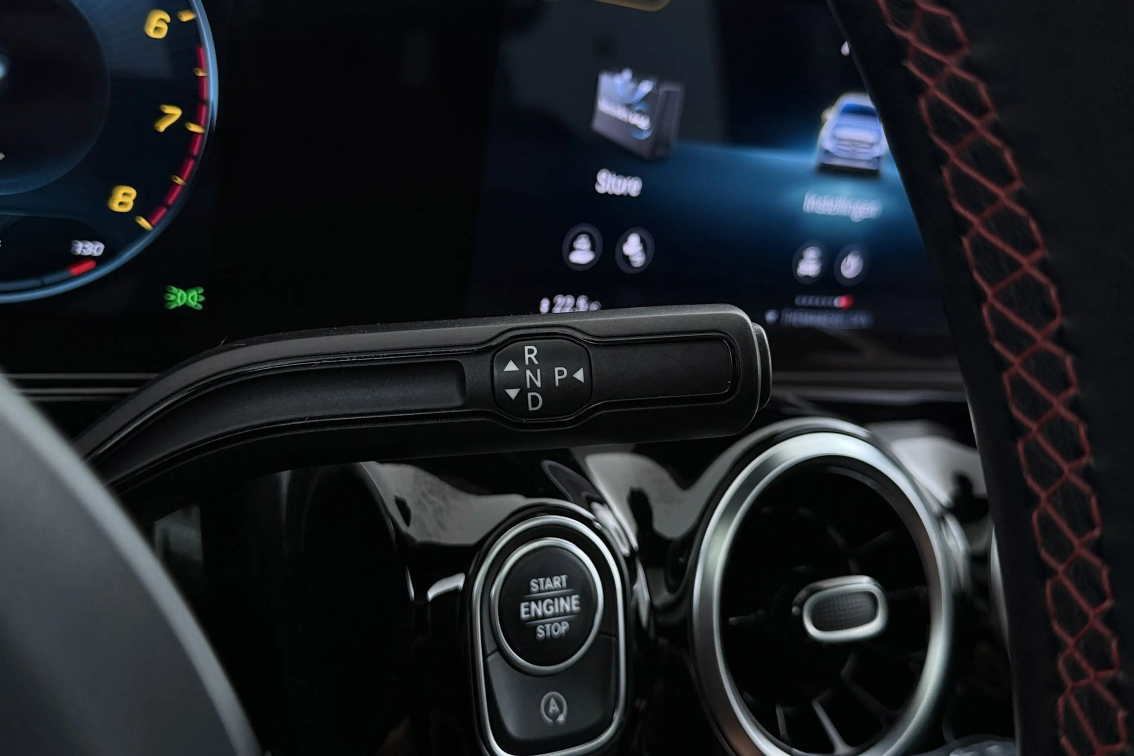 Mercedes-Benz B 180 Business Solution AMG-Line | Panoramadak | Org NL — photo 35