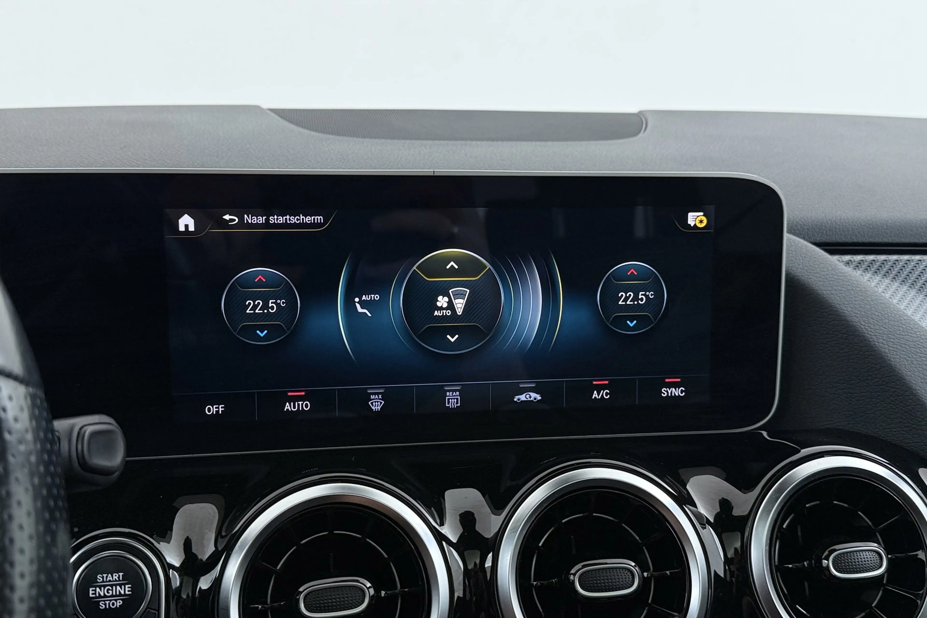 Mercedes-Benz B 180 Business Solution AMG-Line | Panoramadak | Org NL — photo 23