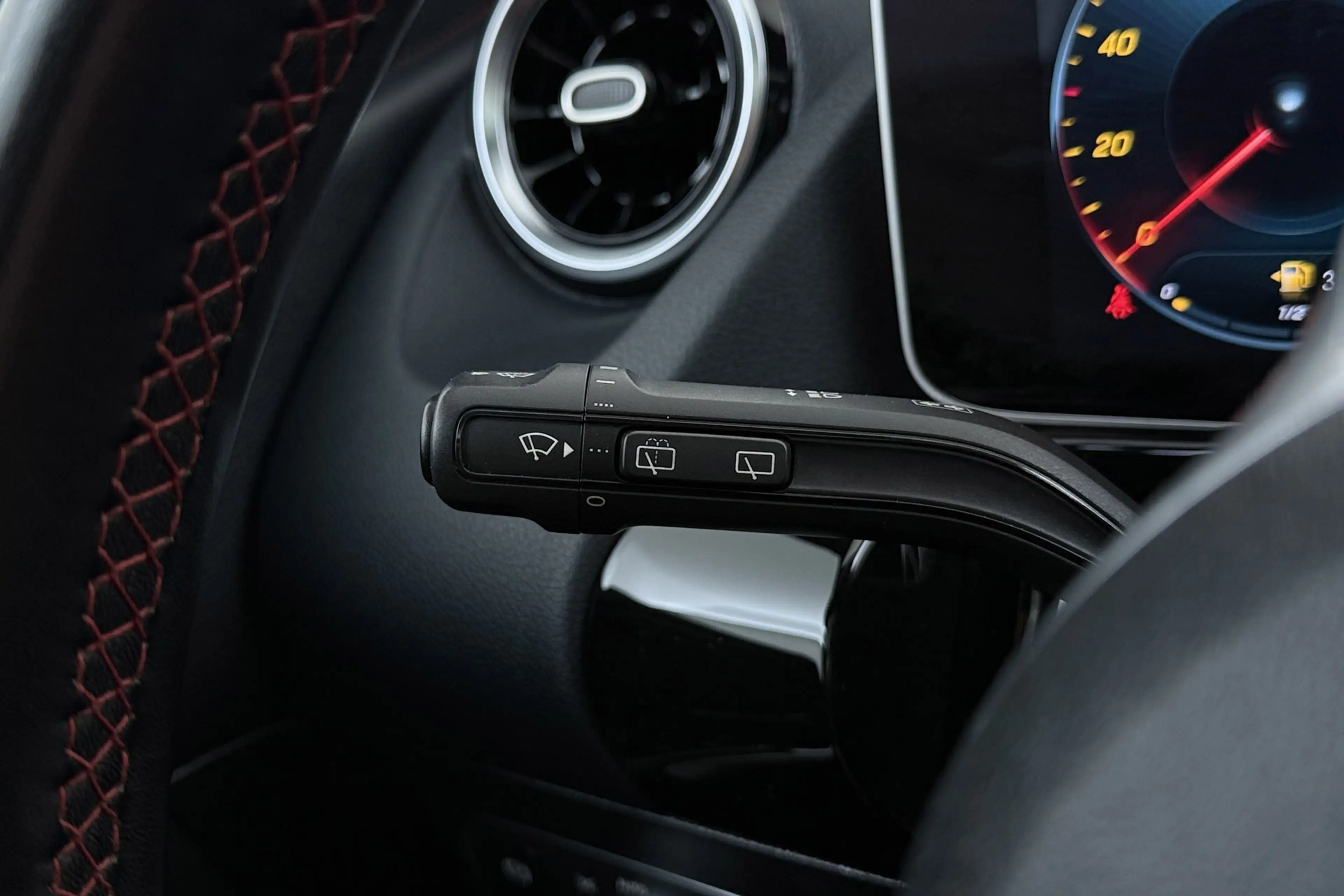 Mercedes-Benz B 180 Business Solution AMG-Line | Panoramadak | Org NL — photo 34