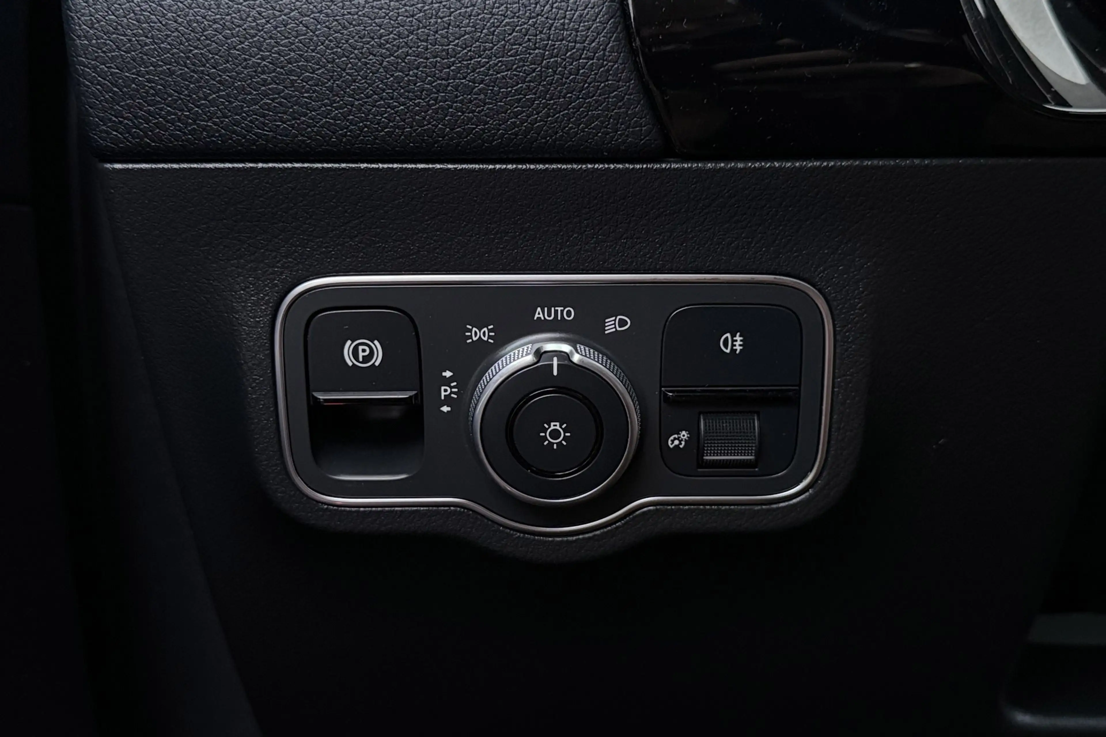 Mercedes-Benz B 180 Business Solution AMG-Line | Panoramadak | Org NL — photo 38