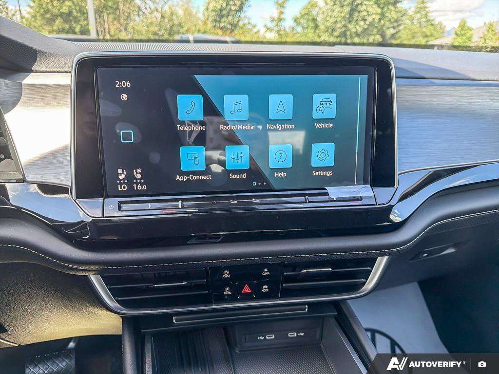 used 2025 Volkswagen Atlas car, priced at $43,548