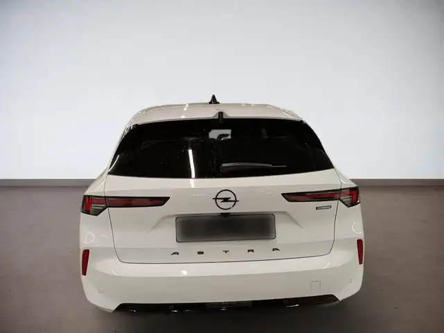 Opel Astra view 7