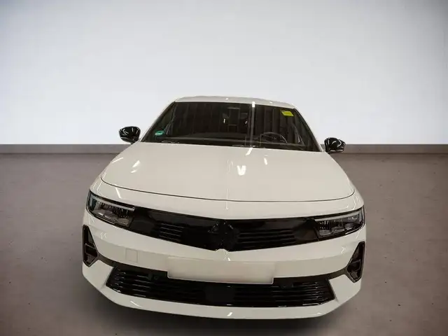 Opel Astra view 6