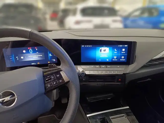 Opel Astra view 9
