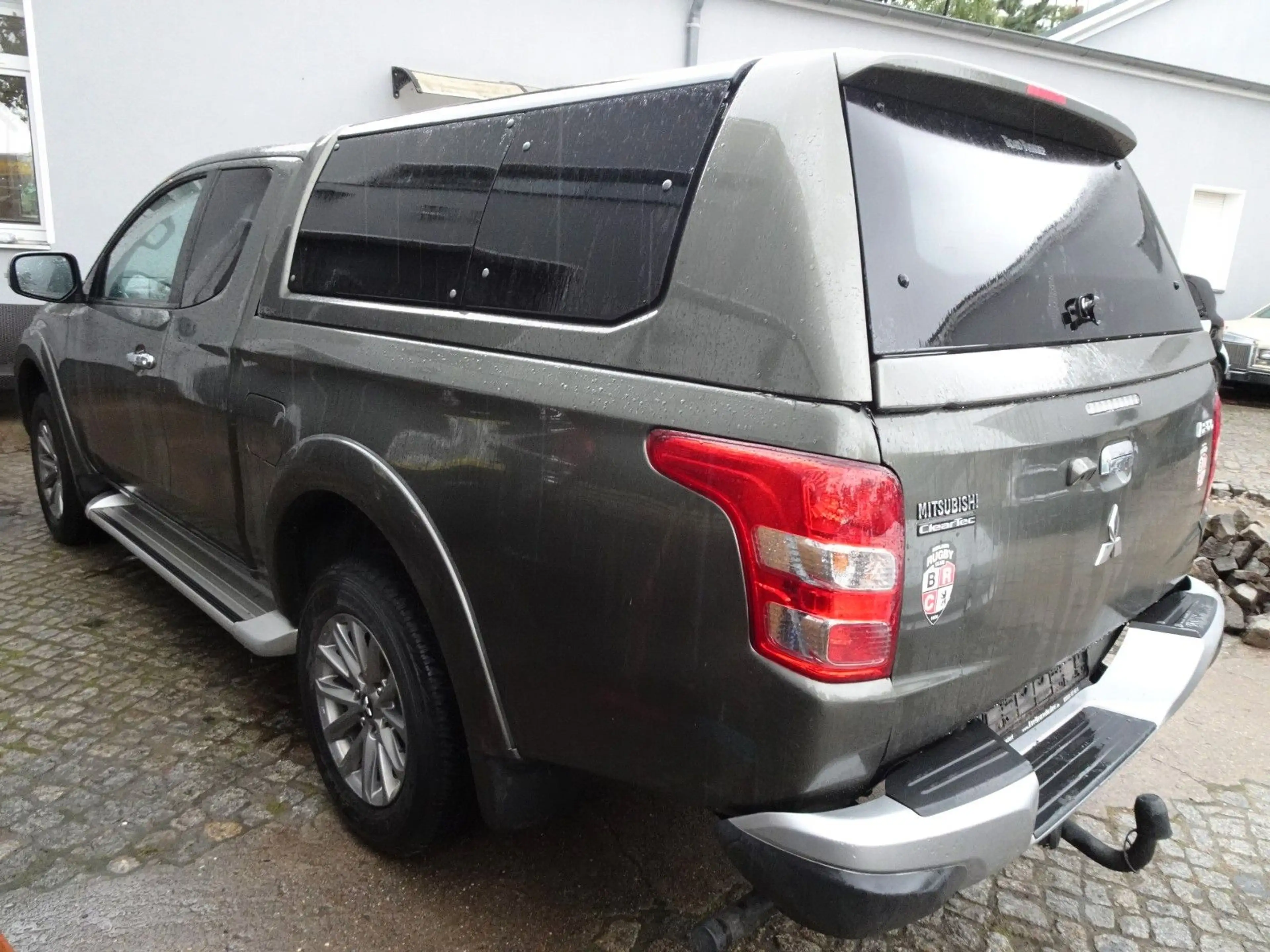 Mitsubishi L200 Plus Club Cab 4WD 133kW, KLIMATR-RCAM-AHK — photo 4