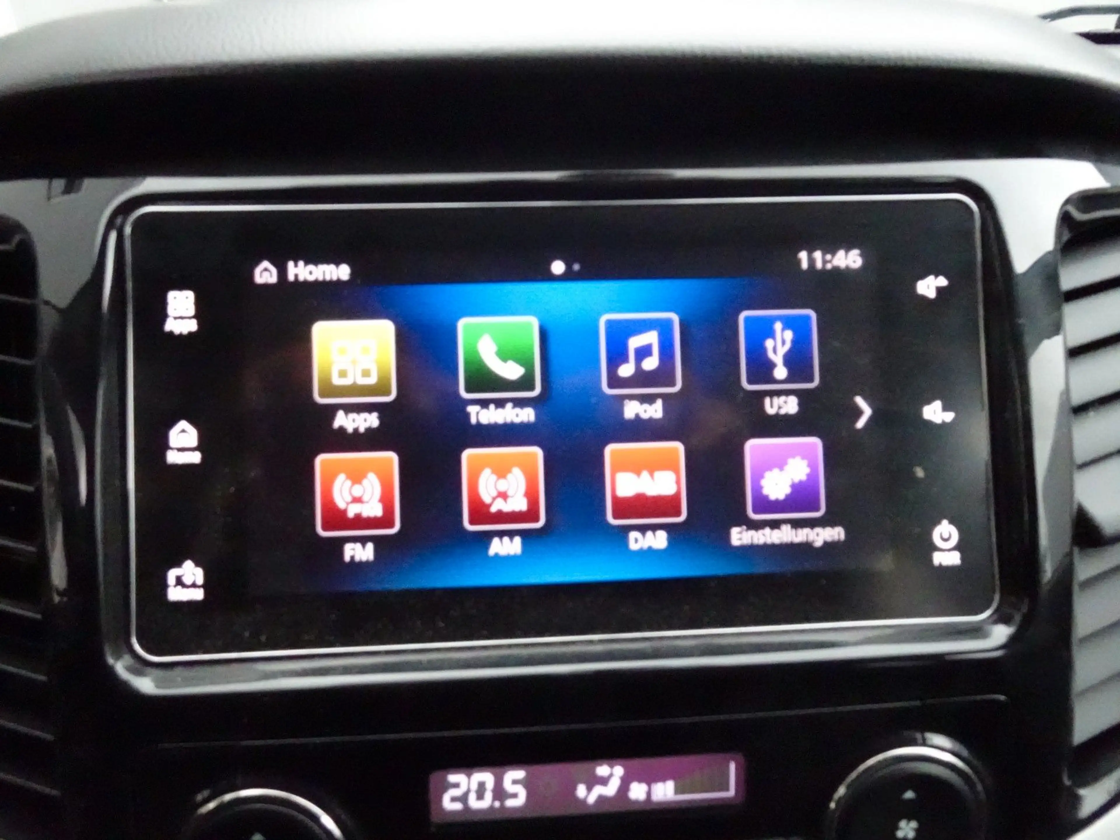 Mitsubishi L200 Plus Club Cab 4WD 133kW, KLIMATR-RCAM-AHK — photo 11