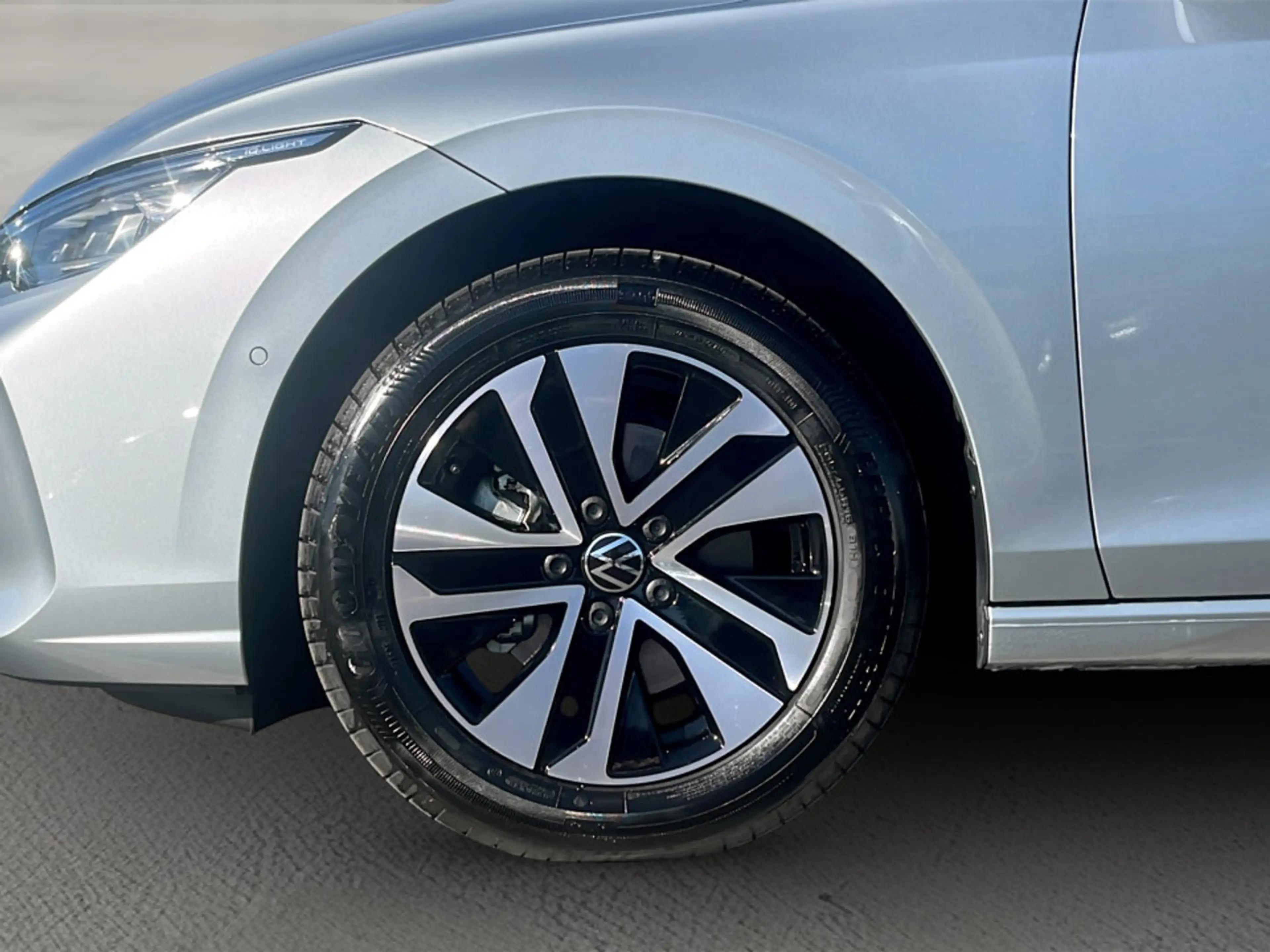 Volkswagen Golf Variant Business mHeV DSG — photo 6