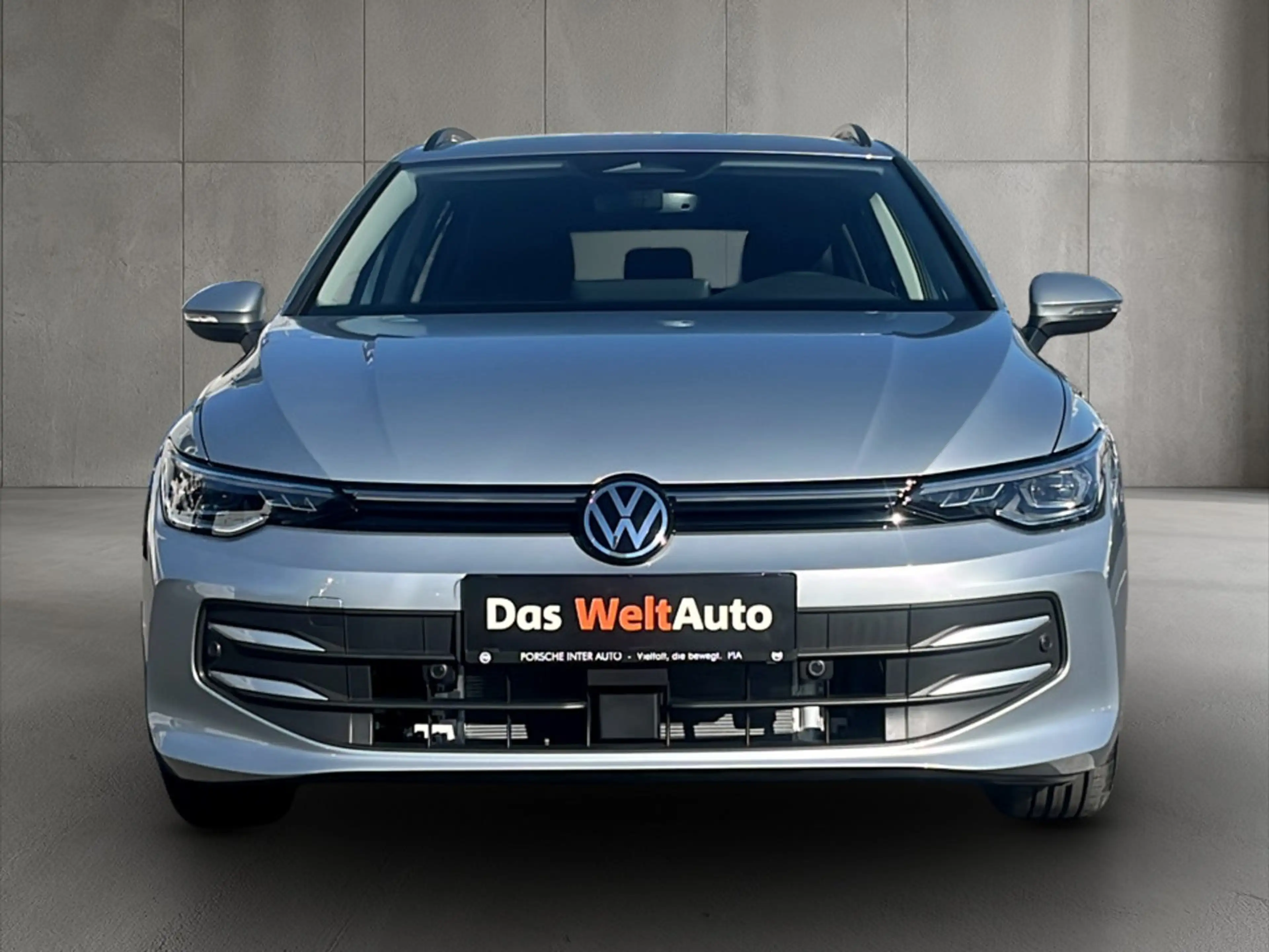 Volkswagen Golf Variant Business mHeV DSG — photo 2