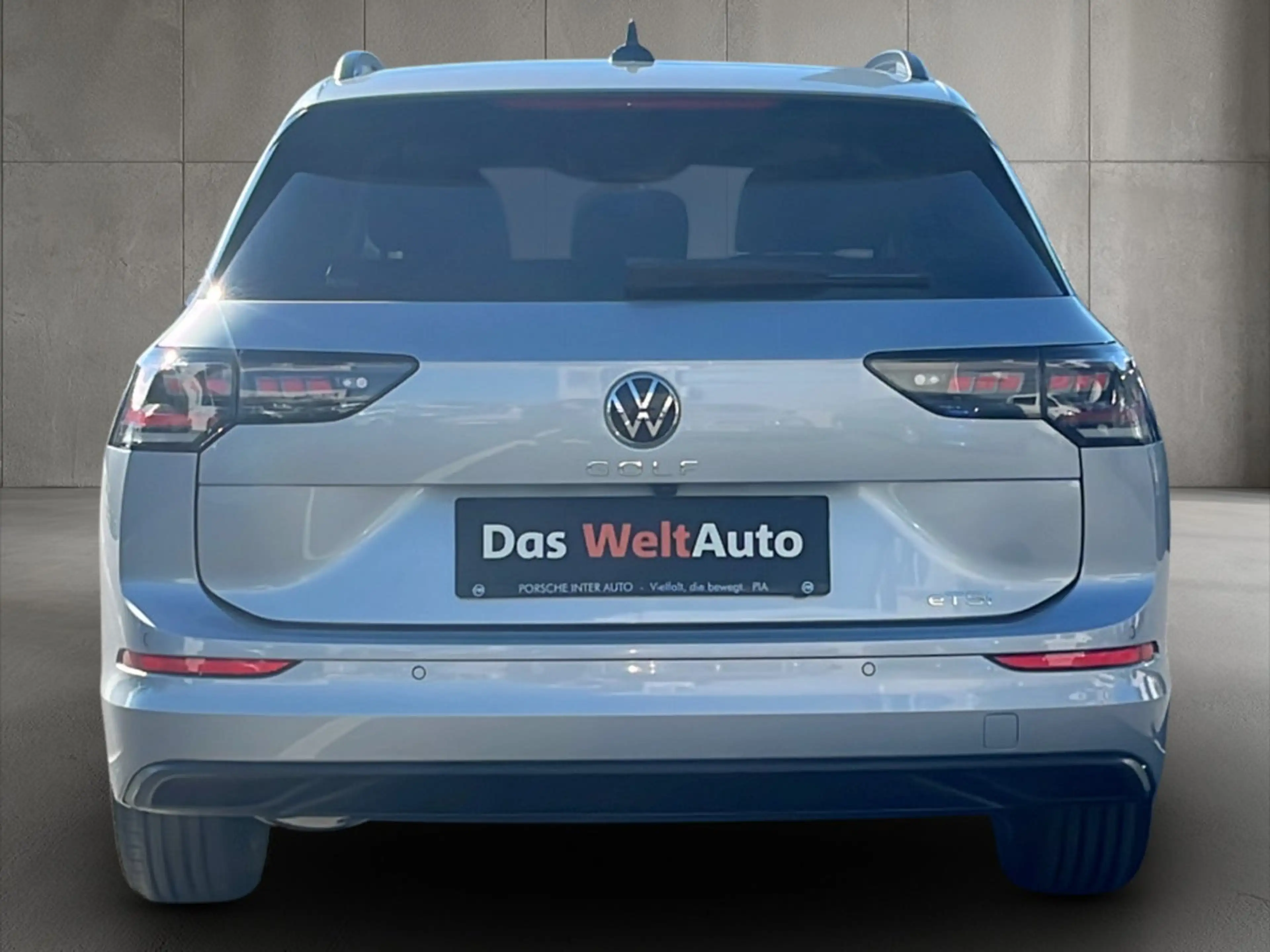 Volkswagen Golf Variant Business mHeV DSG — photo 5