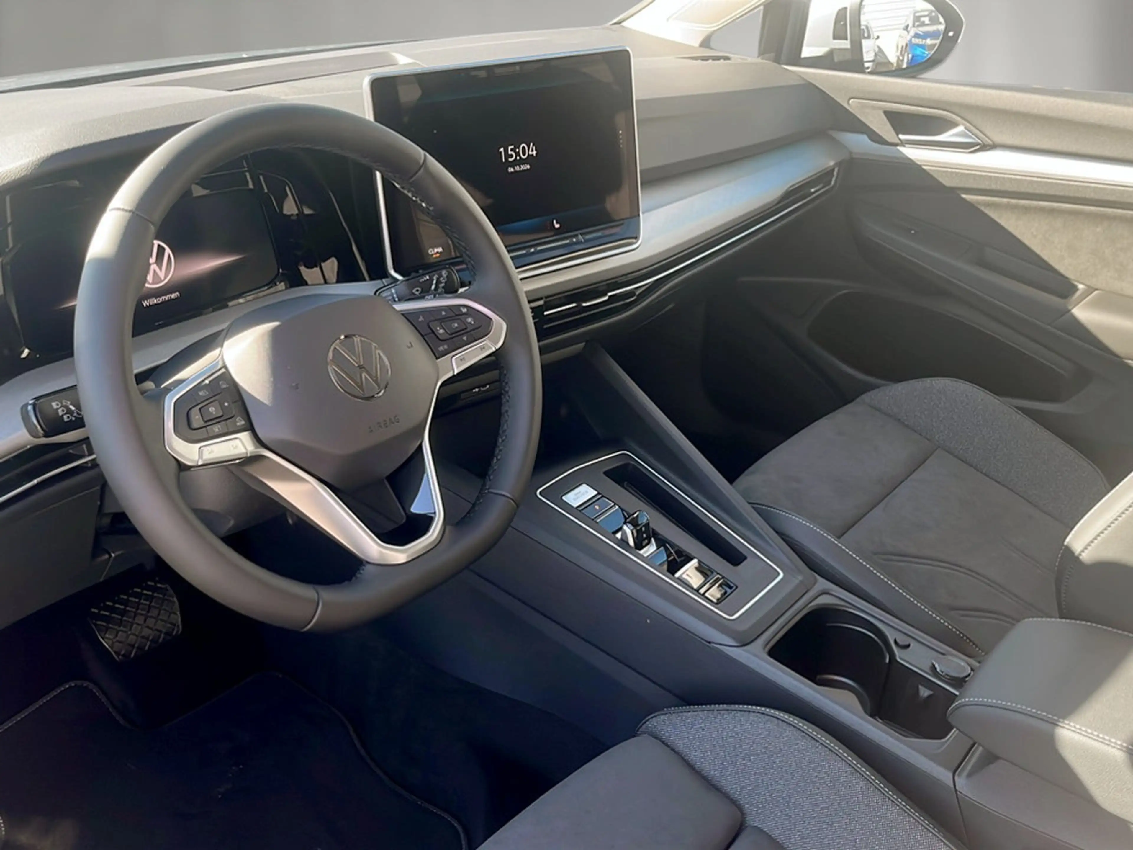 Volkswagen Golf Variant Business mHeV DSG — photo 7