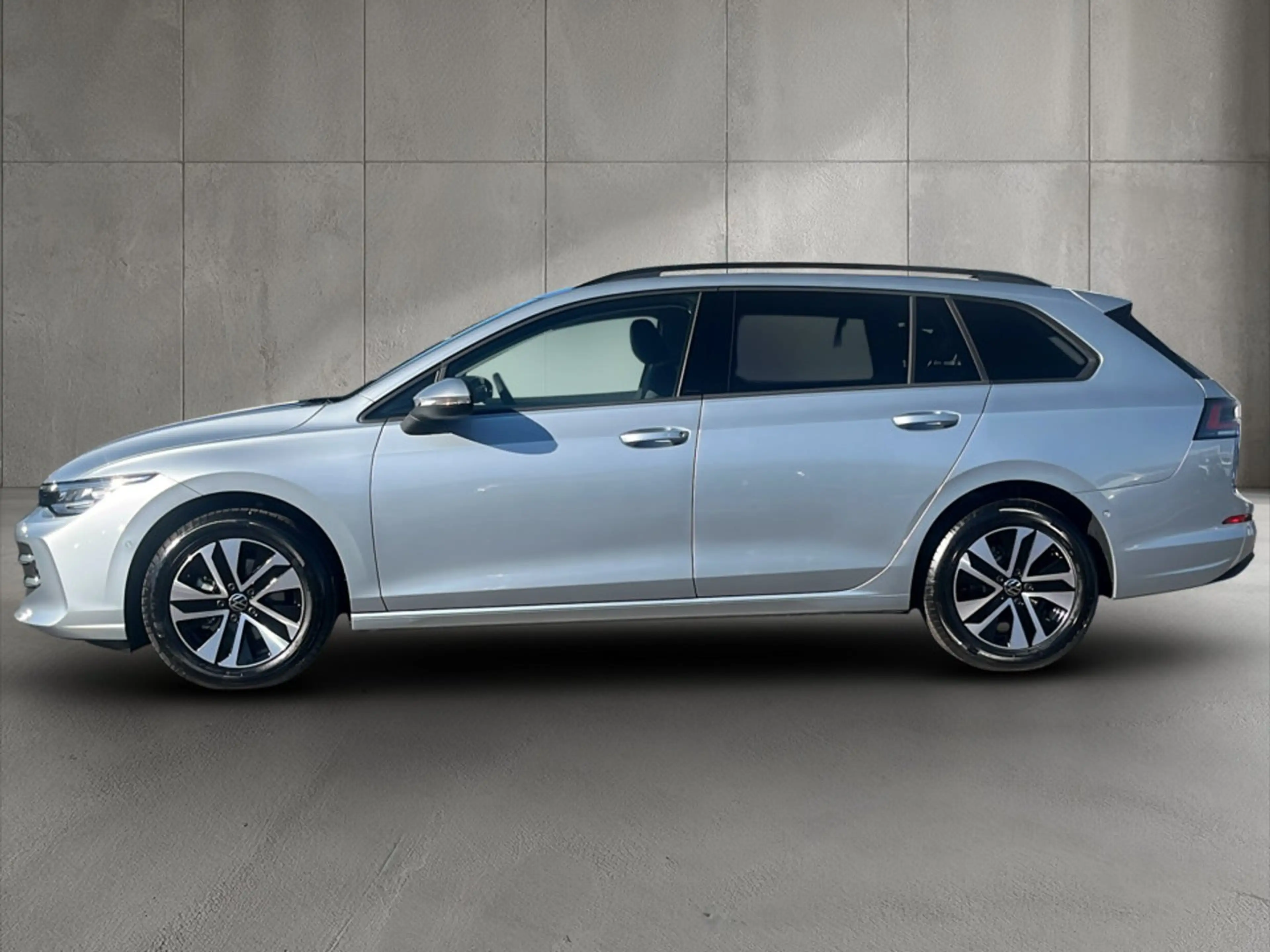 Volkswagen Golf Variant Business mHeV DSG — photo 3