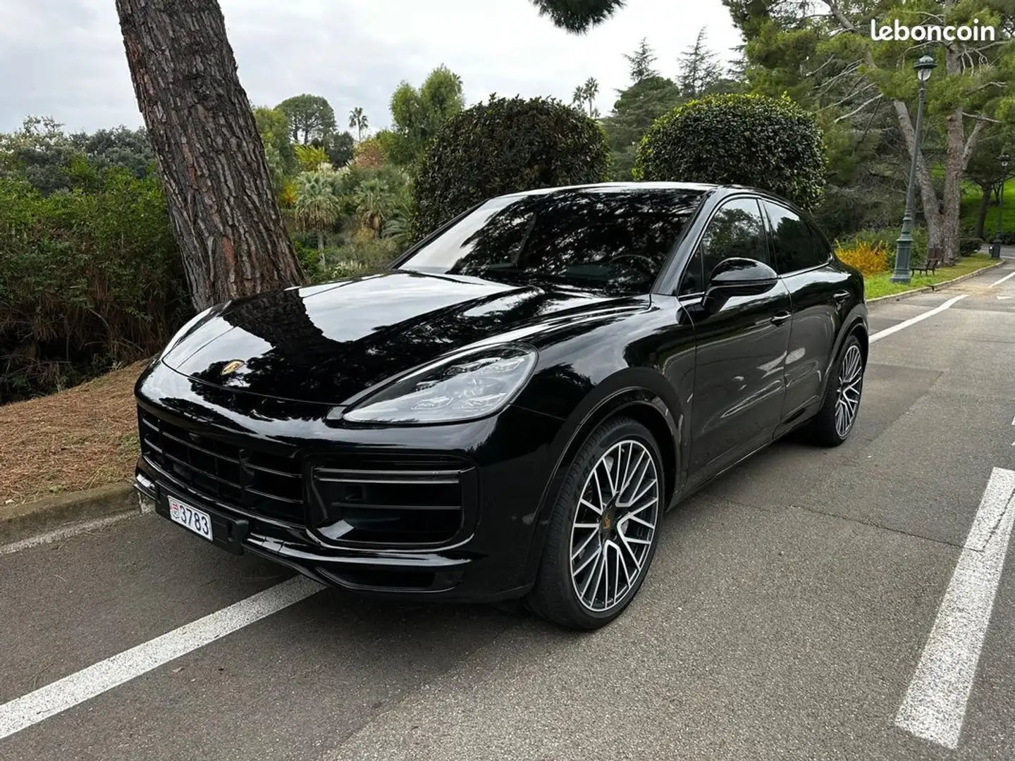 Porsche Cayenne Coupé 4.0 V8 550ch Turbo Noir - 1