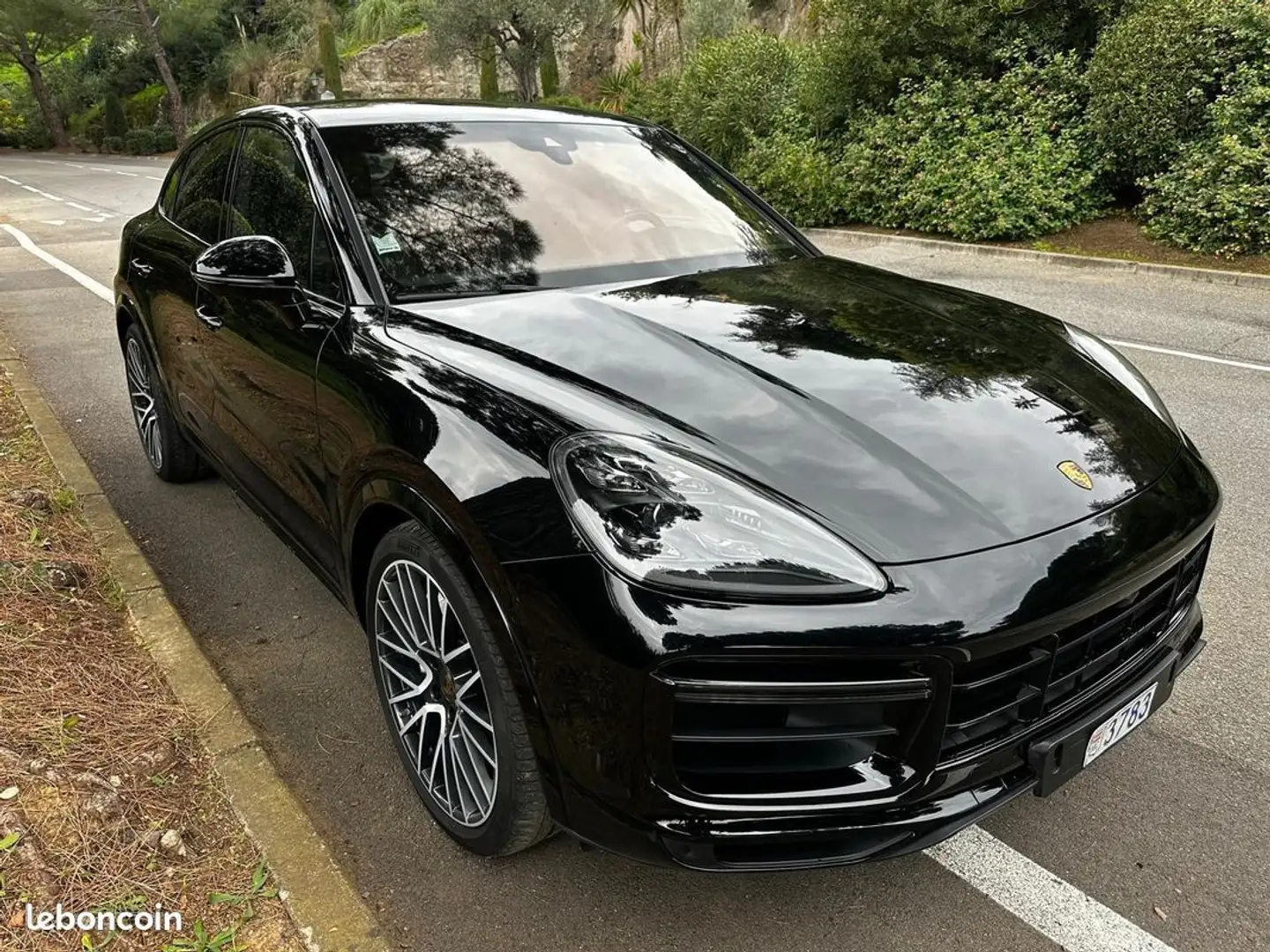 Porsche Cayenne Coupé 4.0 V8 550ch Turbo Noir - 2