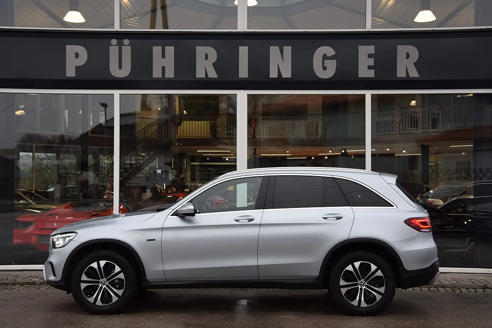 Mercedes-Benz GLC 300 de PHEV 4Matic Silber - 1