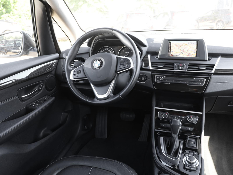 BMW 218 Luxury Line  *NAVI*LEDER*SHZ* — photo 11
