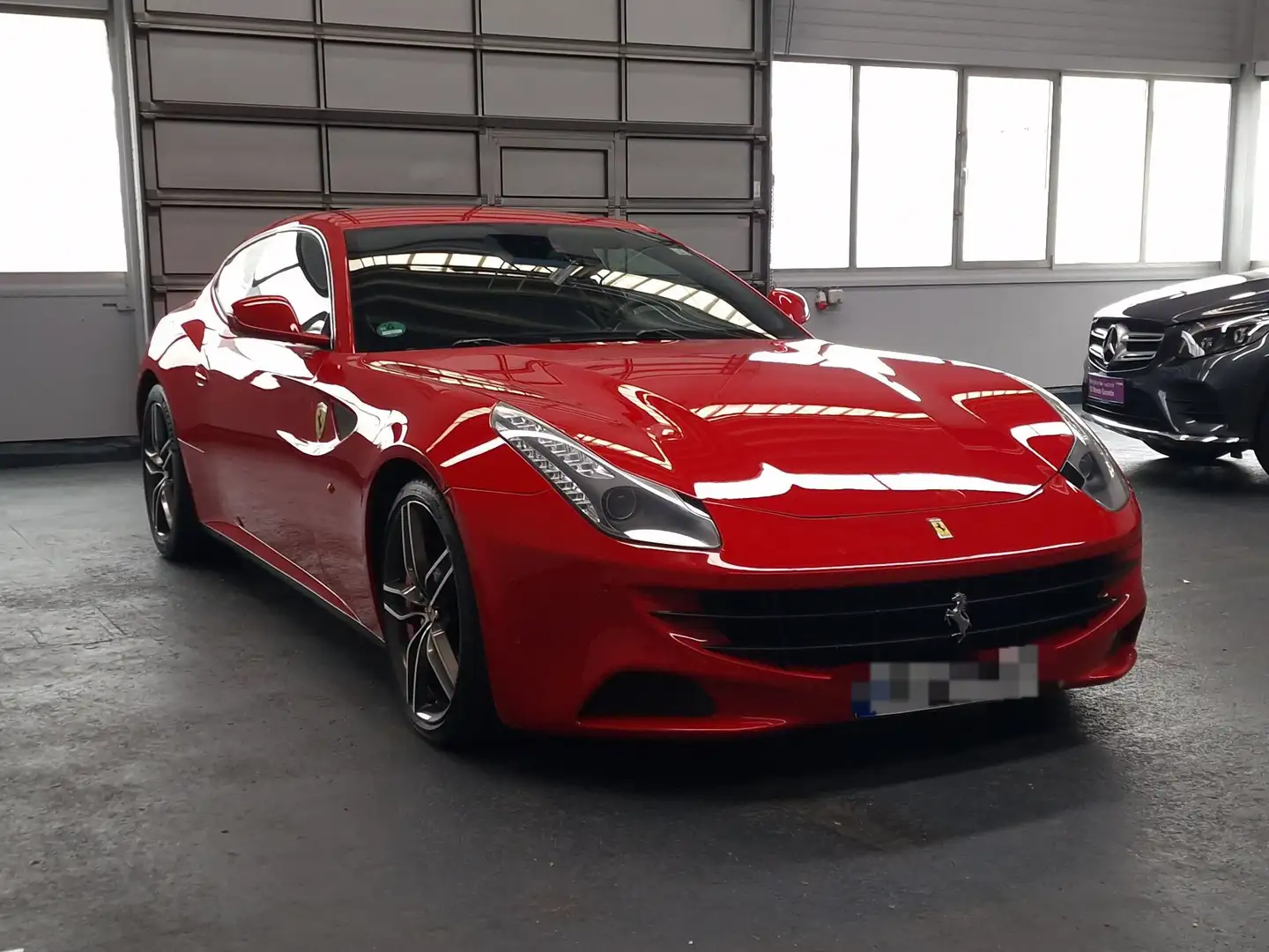 Ferrari FF Start Roşu - 1