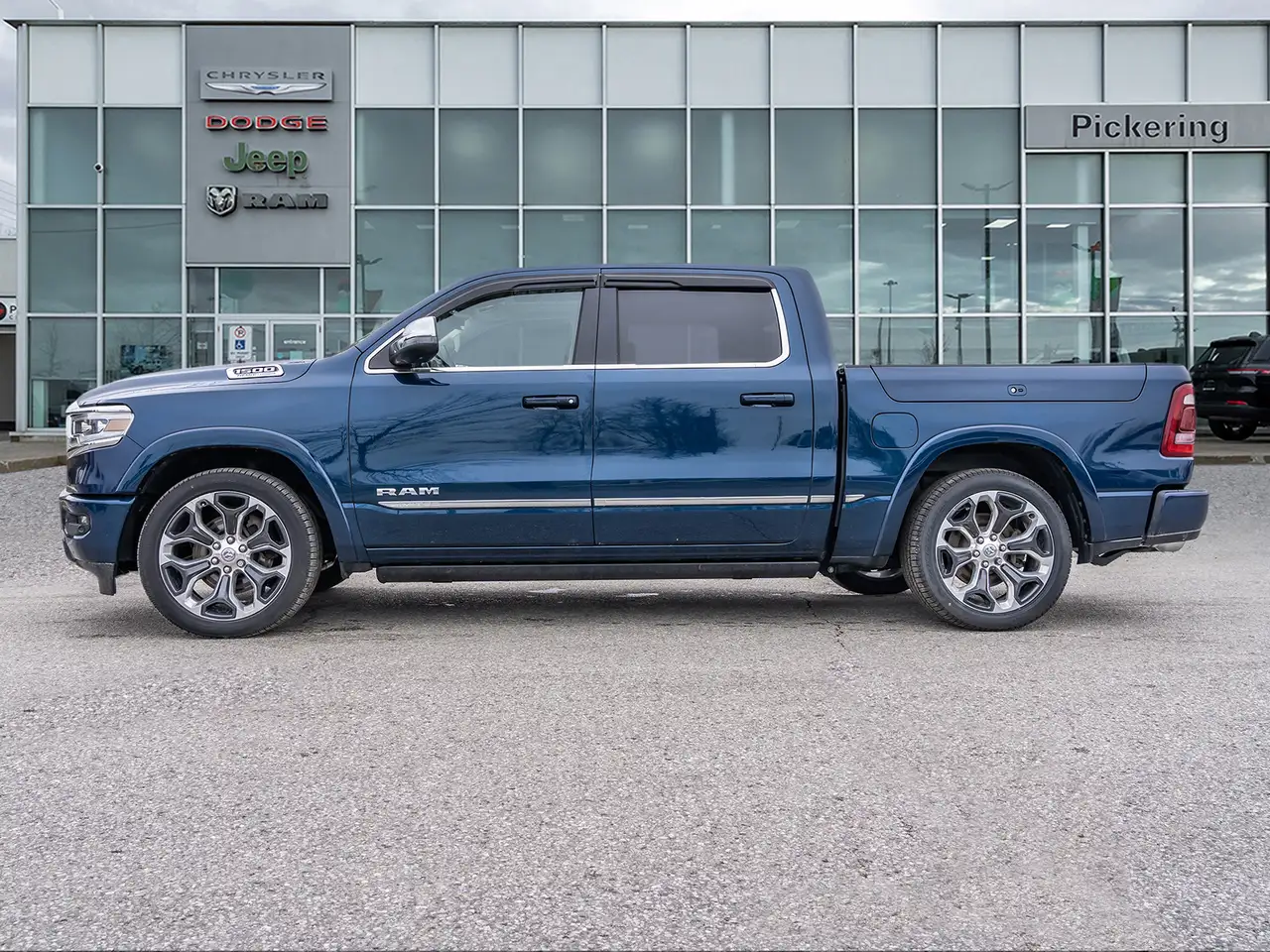 RAM 1500 снимка RAM 1500